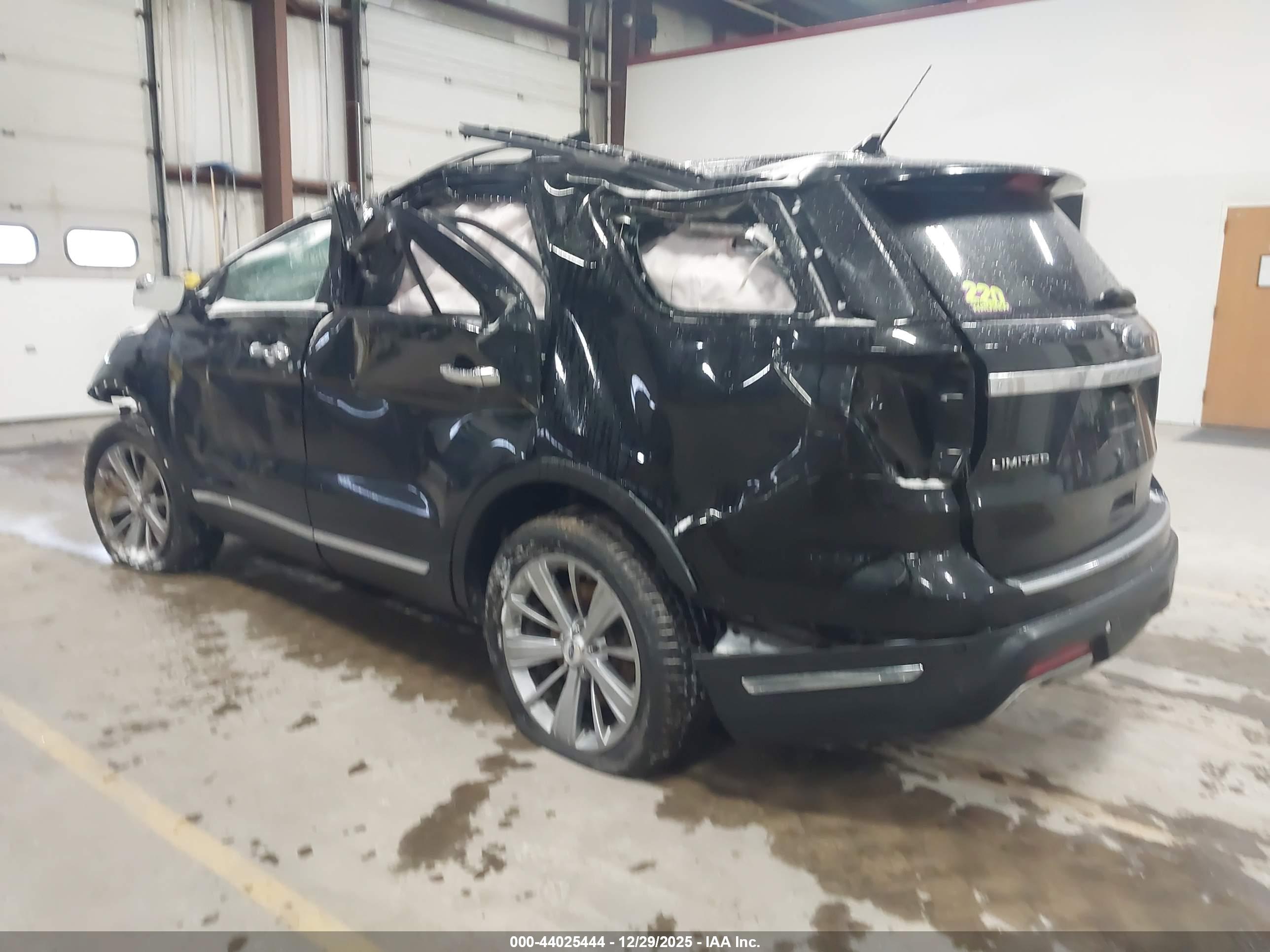 FORD EXPLORER image 3