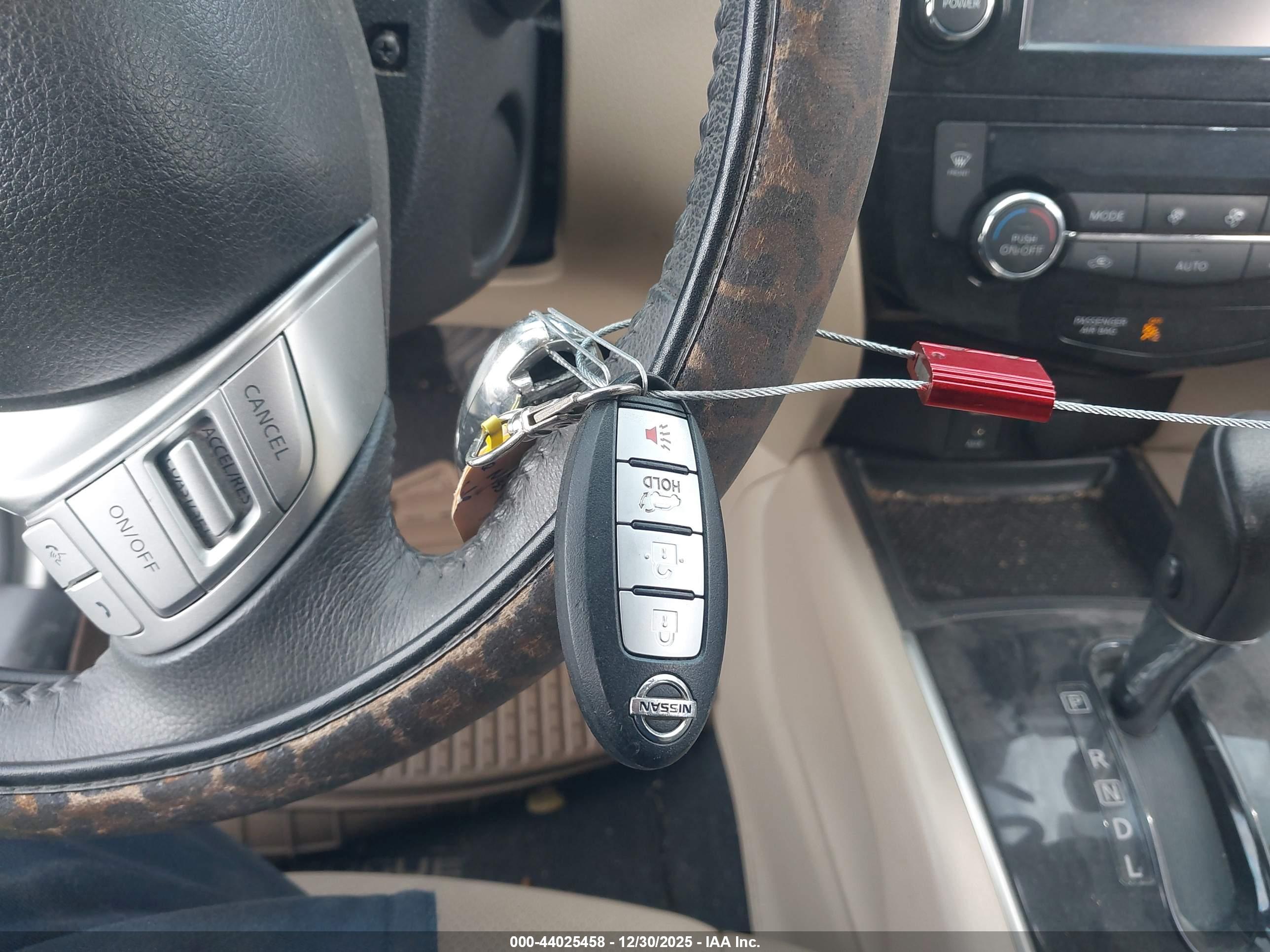 NISSAN ROGUE image 11
