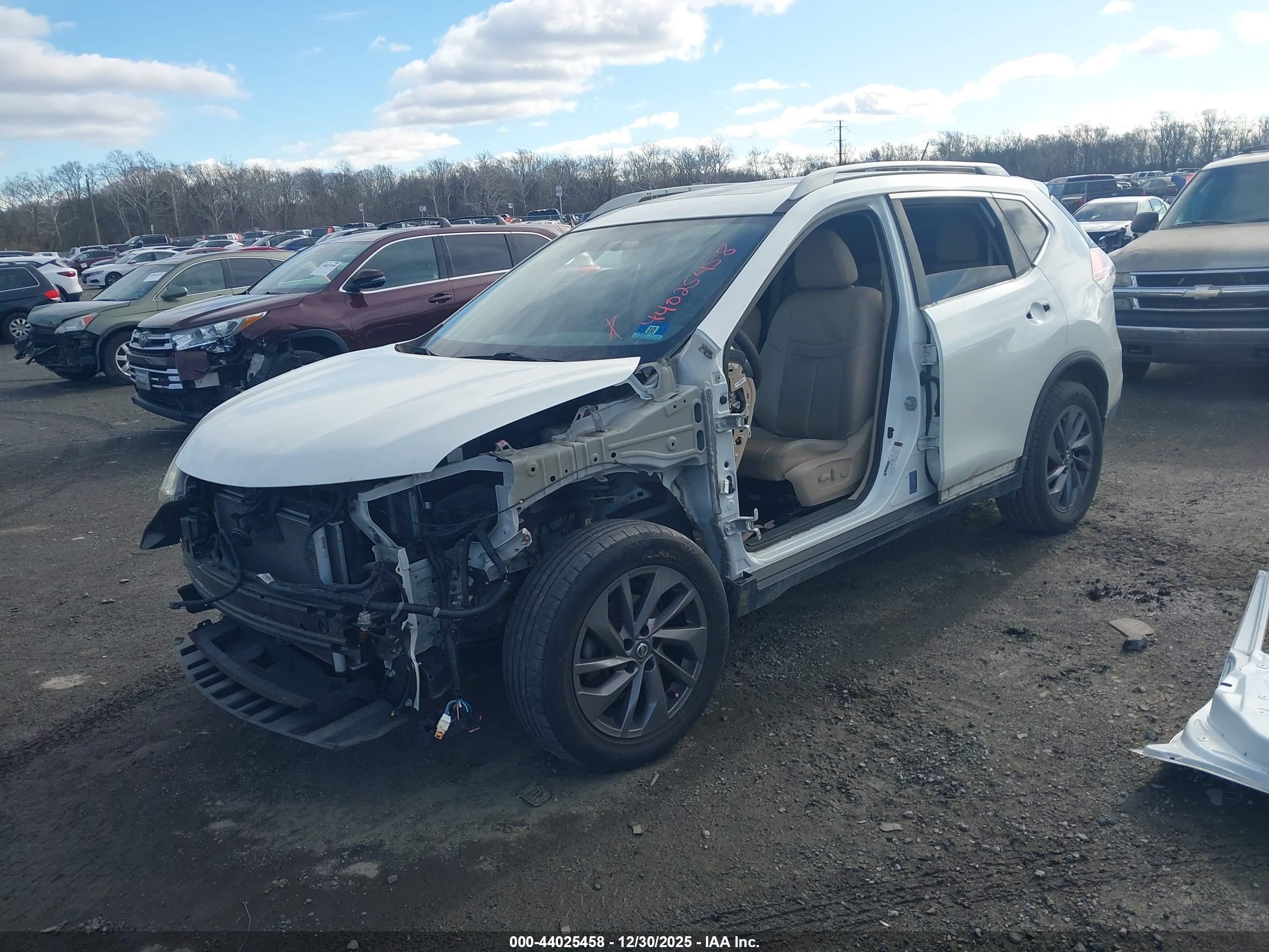 NISSAN ROGUE image 6