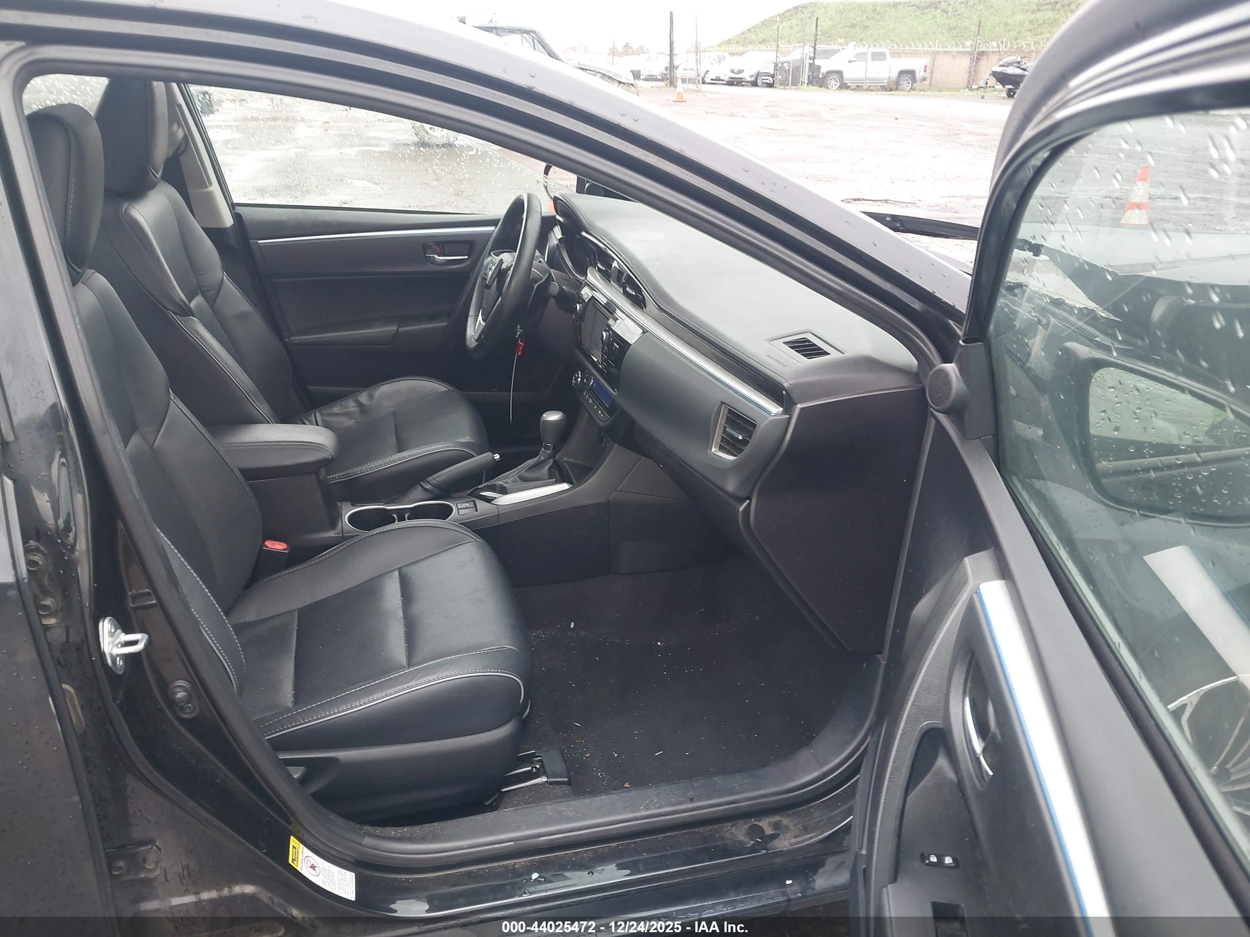 TOYOTA COROLLA image 5