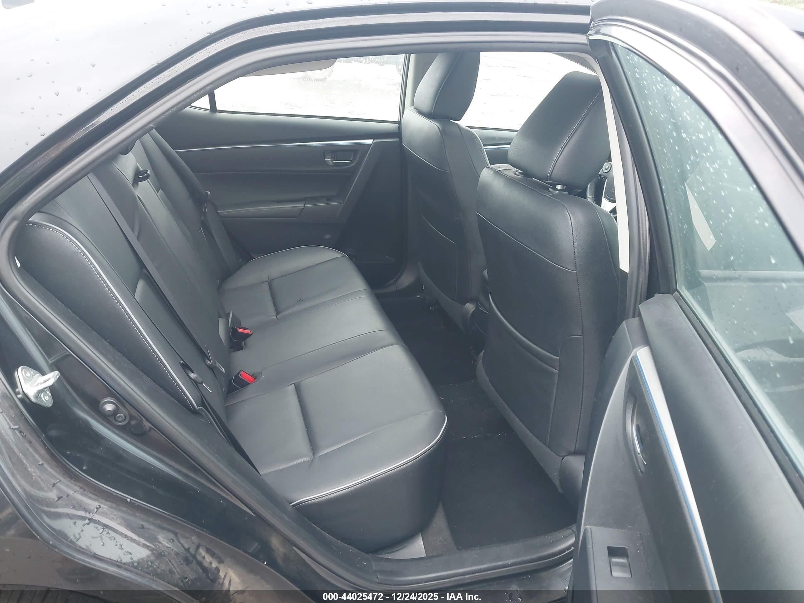 TOYOTA COROLLA image 8