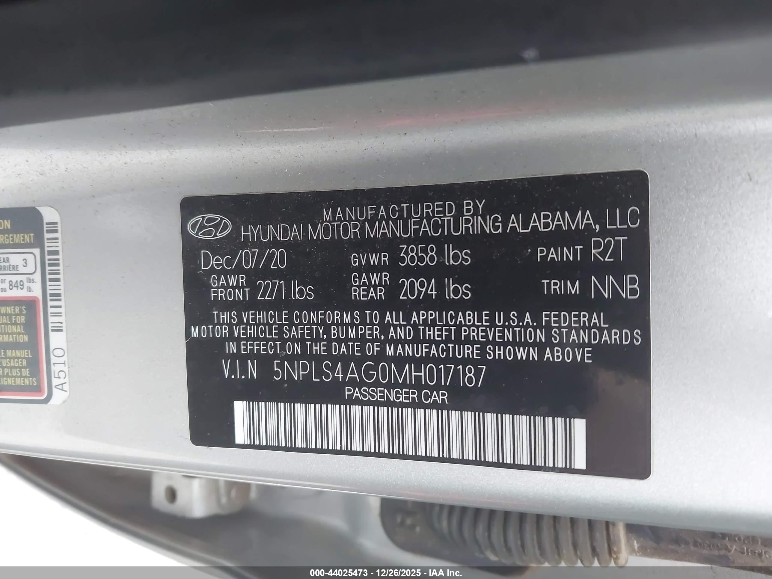 HYUNDAI ELANTRA image 9