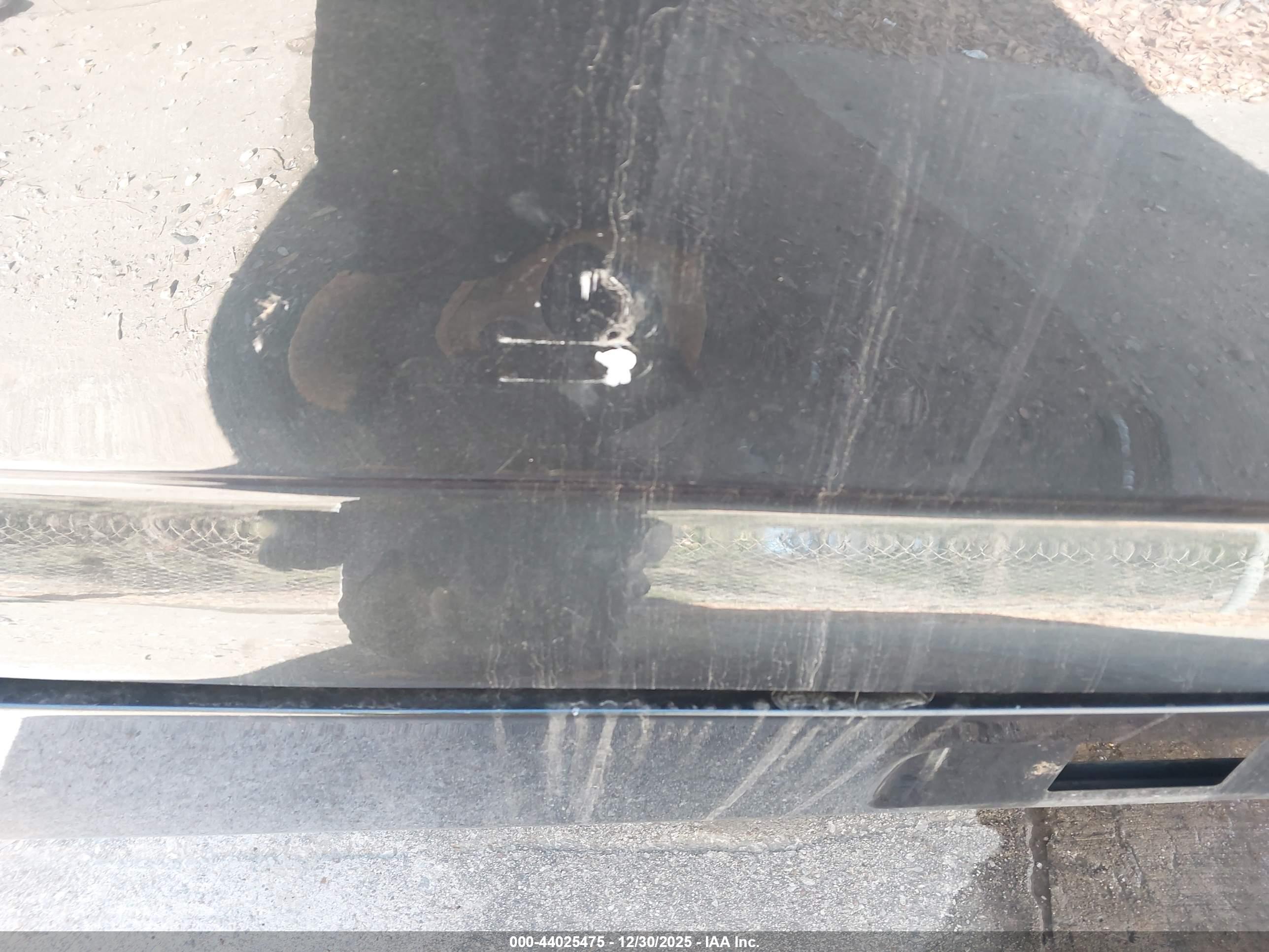 GMC YUKON image 6