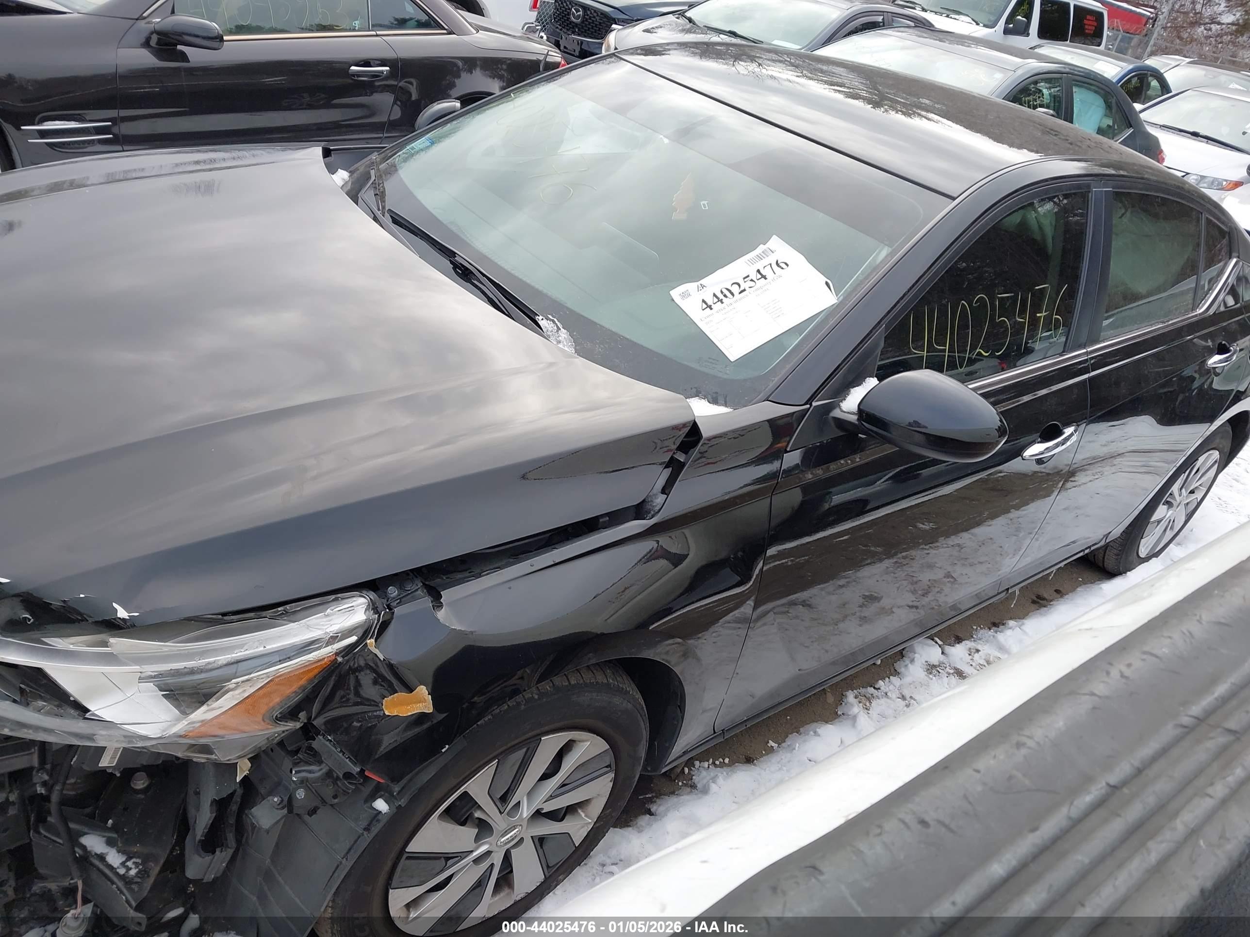 NISSAN ALTIMA image 2