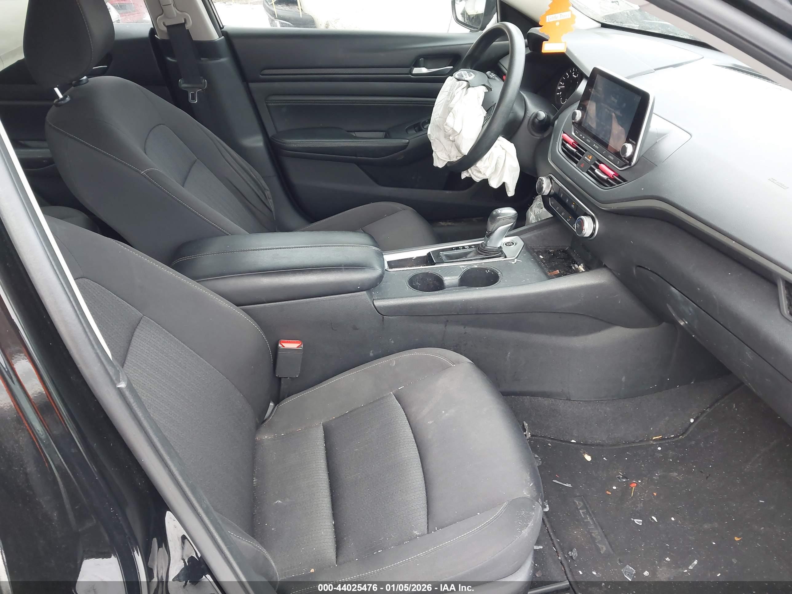 NISSAN ALTIMA image 5