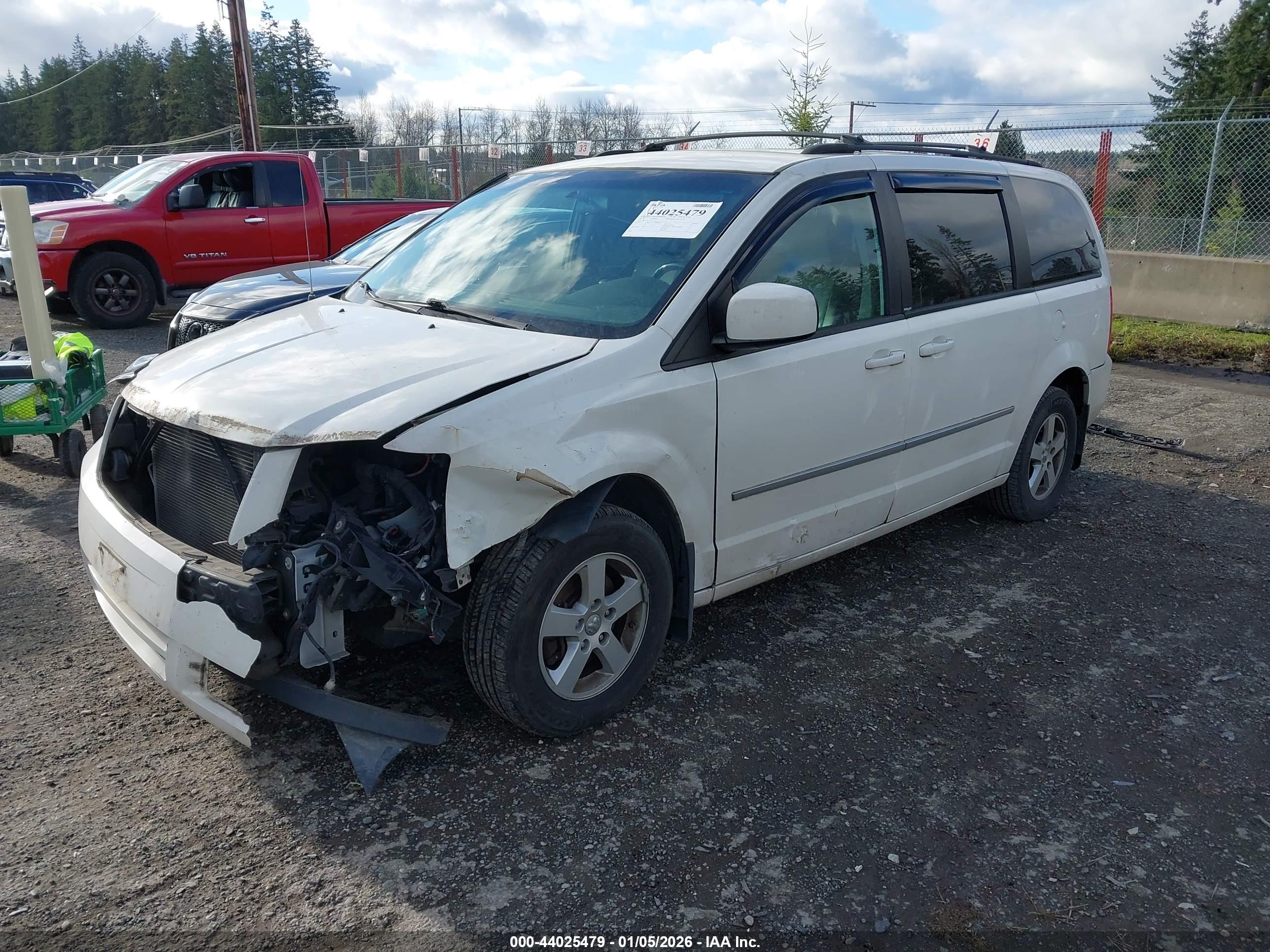 DODGE GRAND image 2