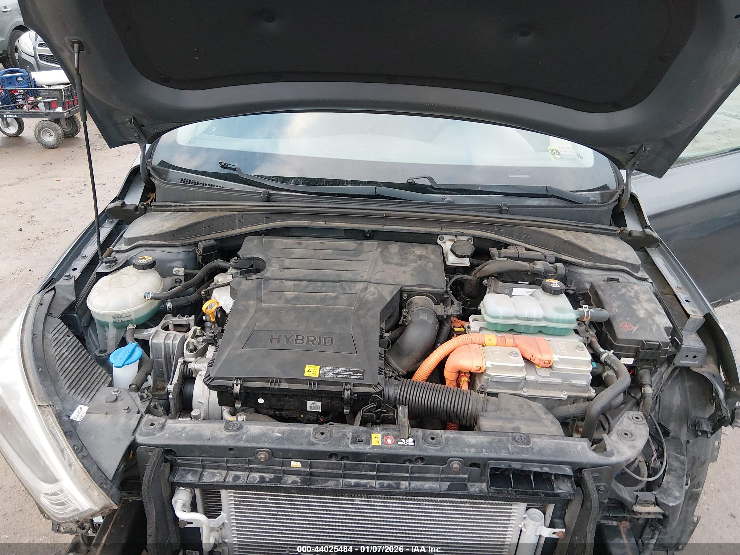 HYUNDAI IONIQ image 10