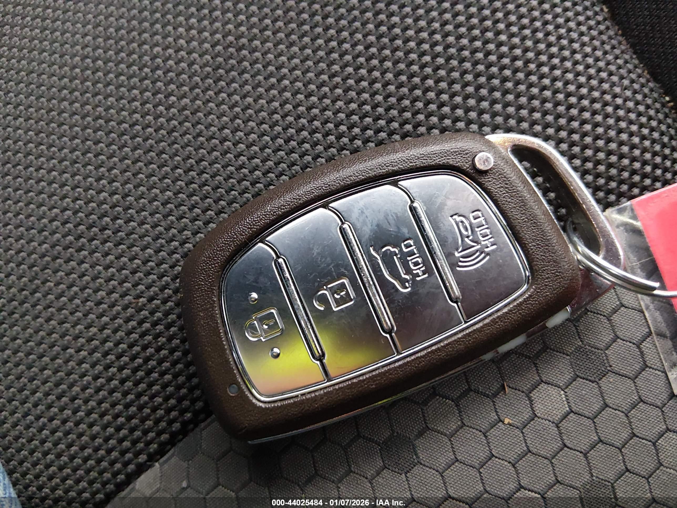 HYUNDAI IONIQ image 11