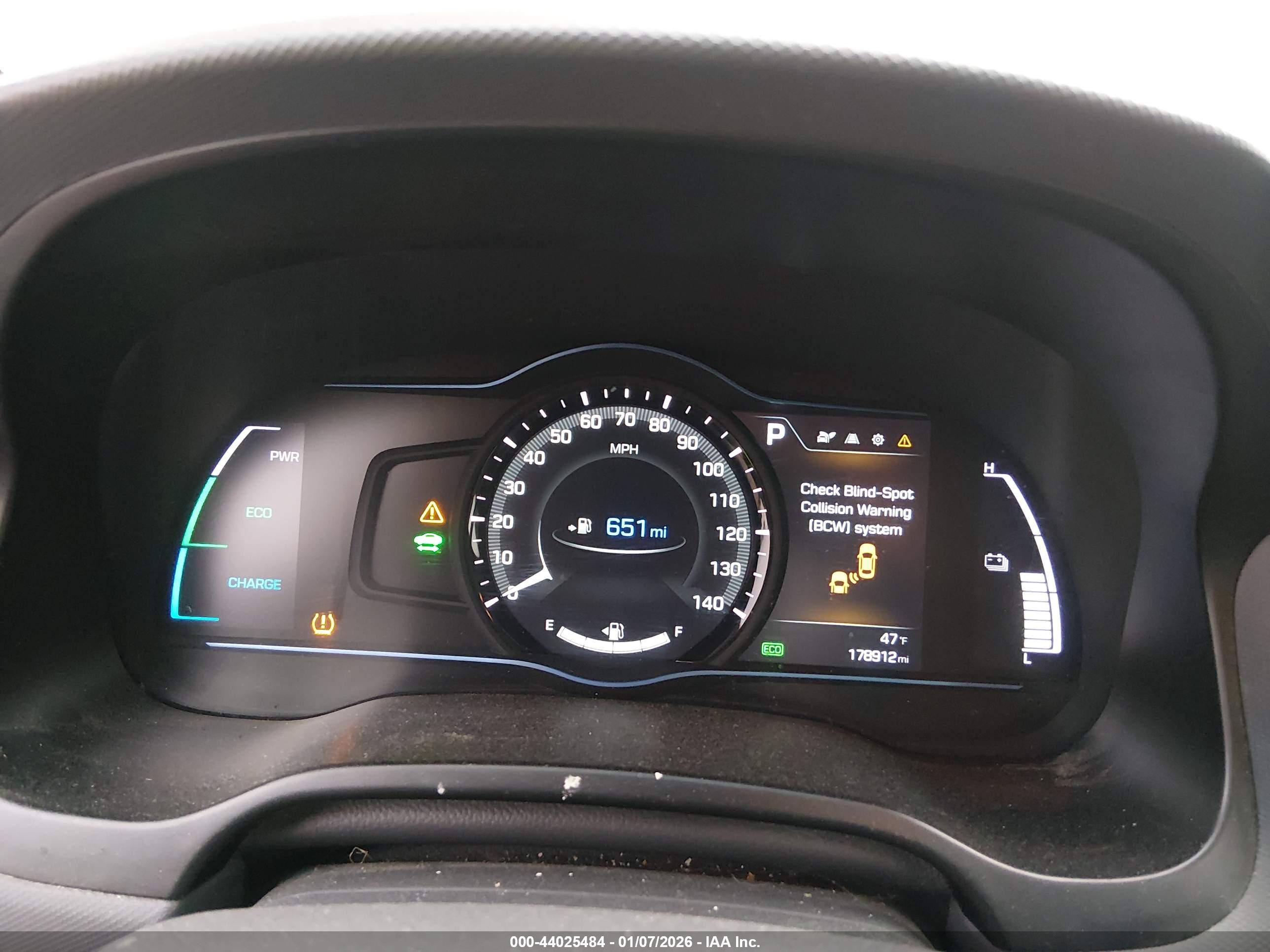 HYUNDAI IONIQ image 7