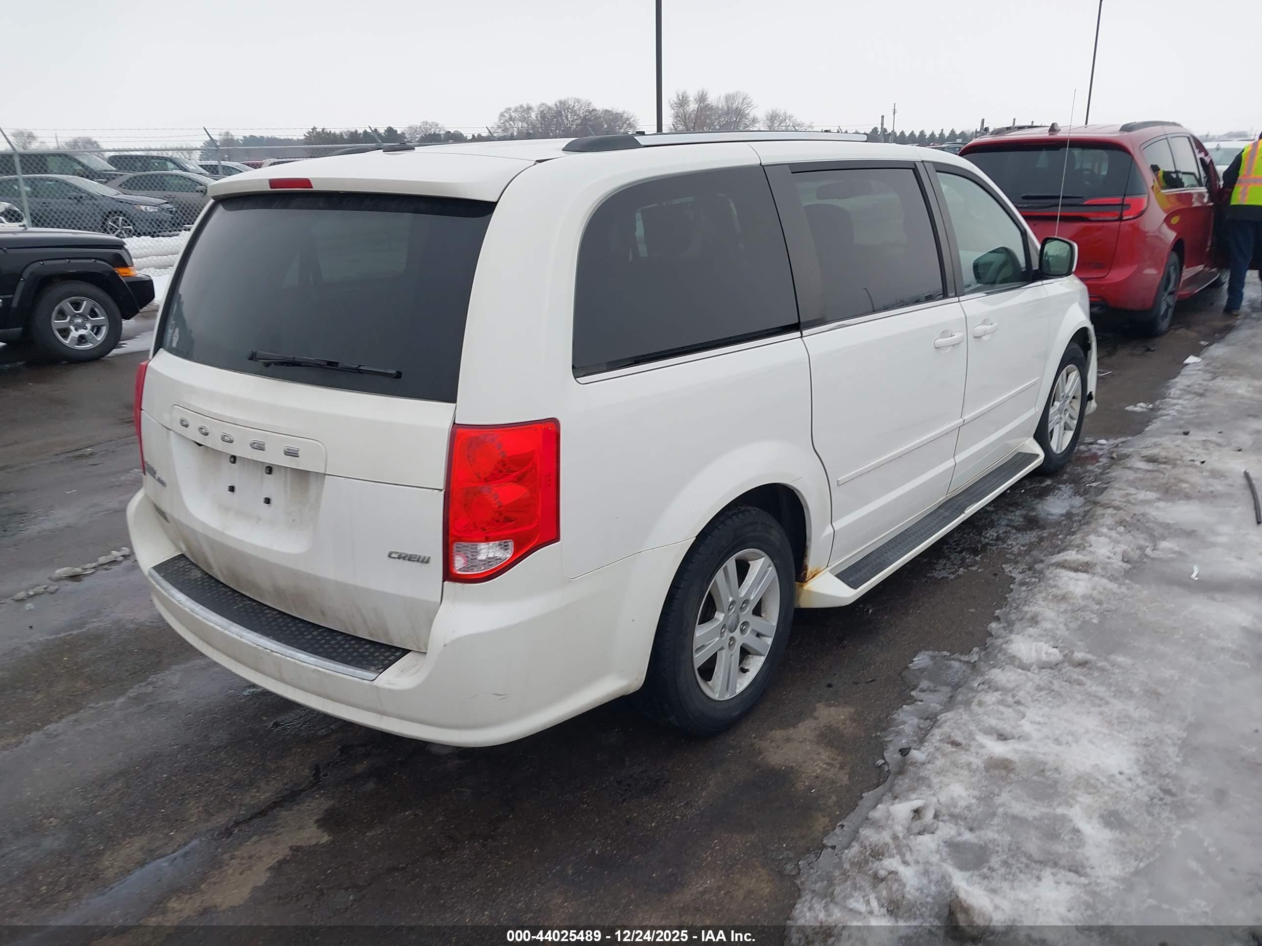 DODGE GRAND image 4