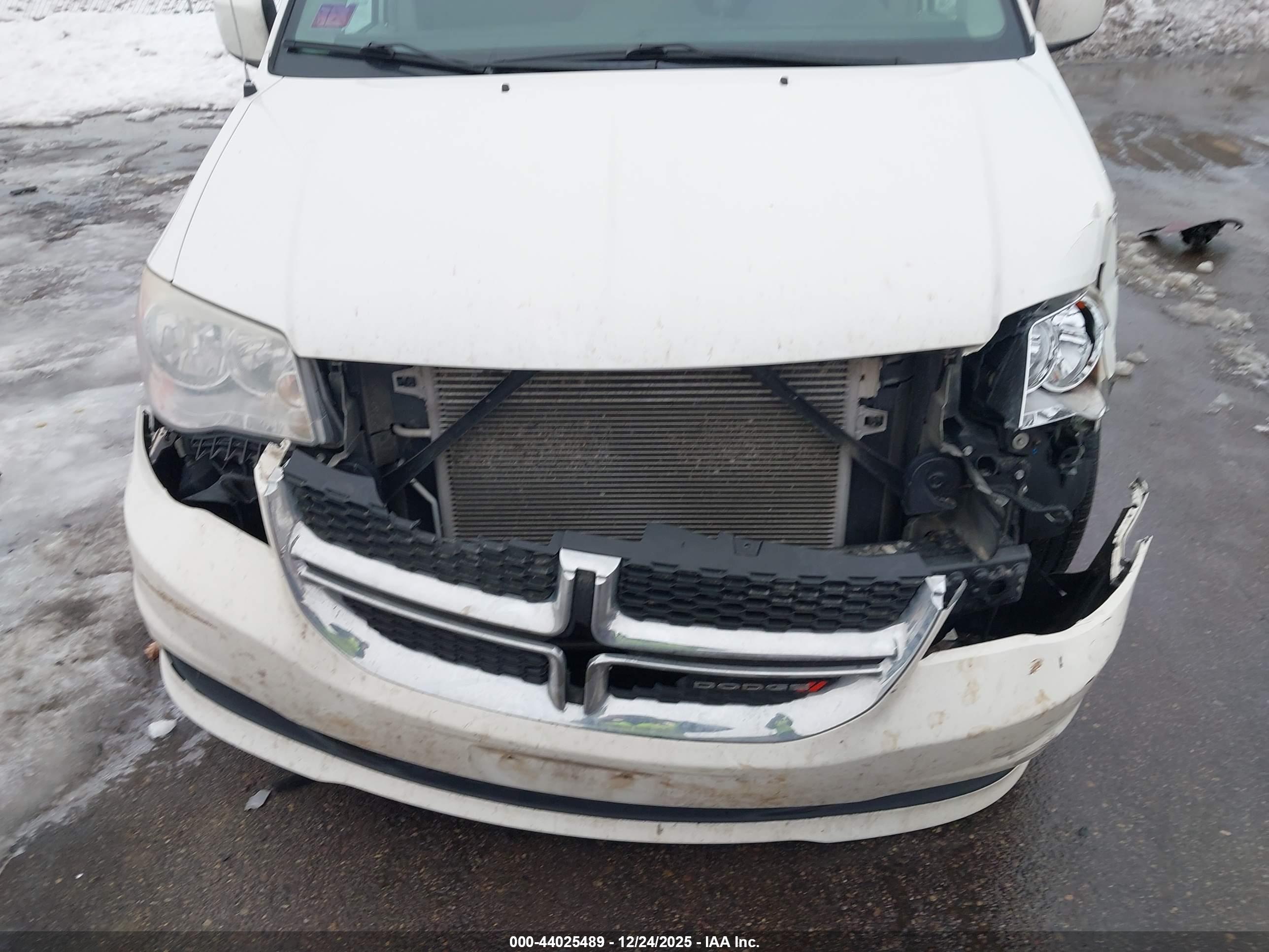 DODGE GRAND image 6