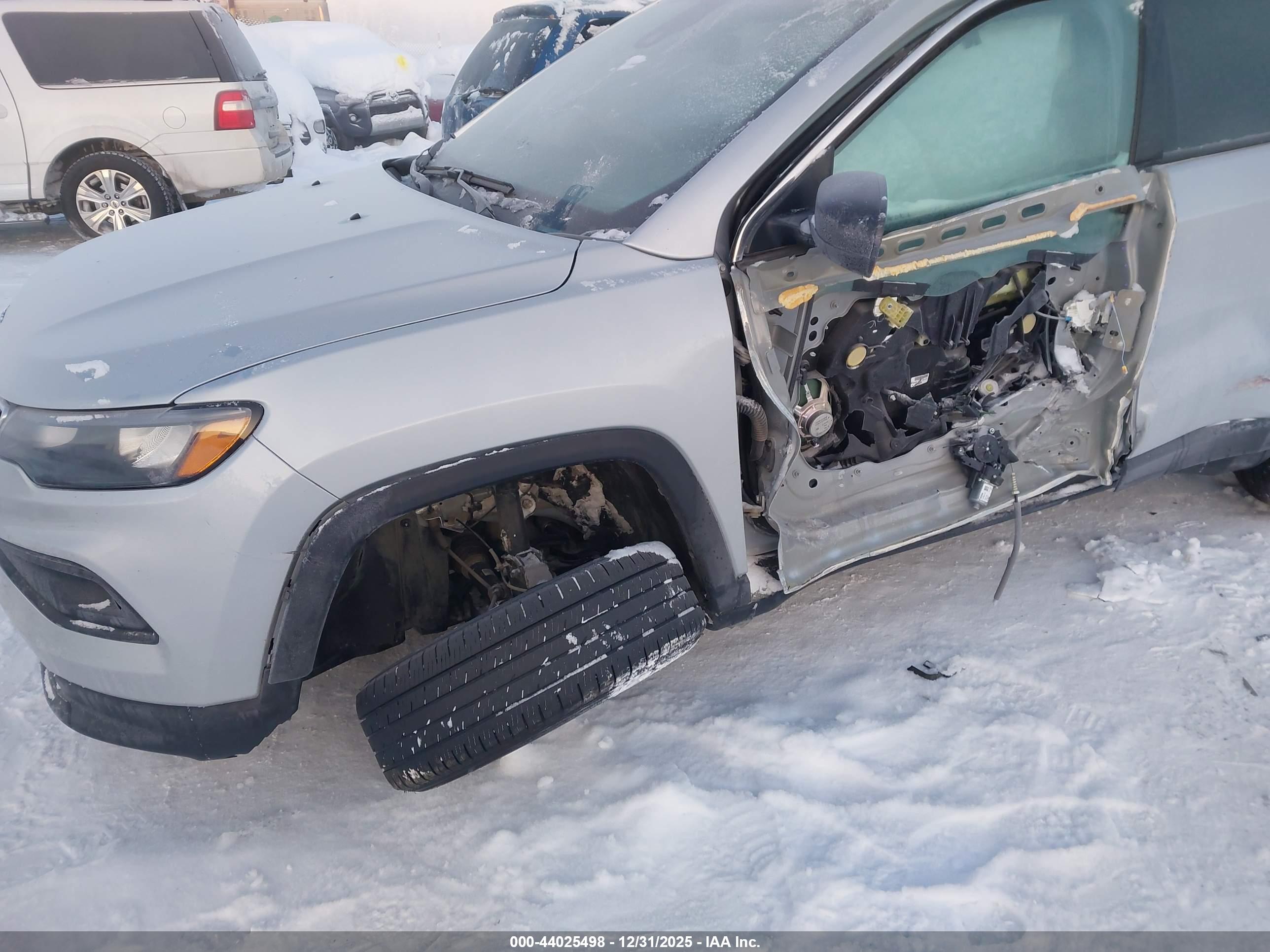 JEEP COMPASS image 6