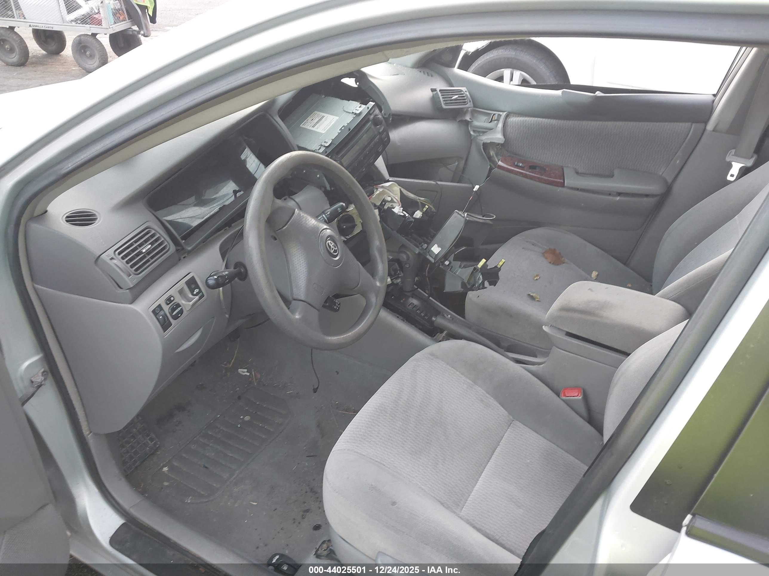 TOYOTA COROLLA image 5