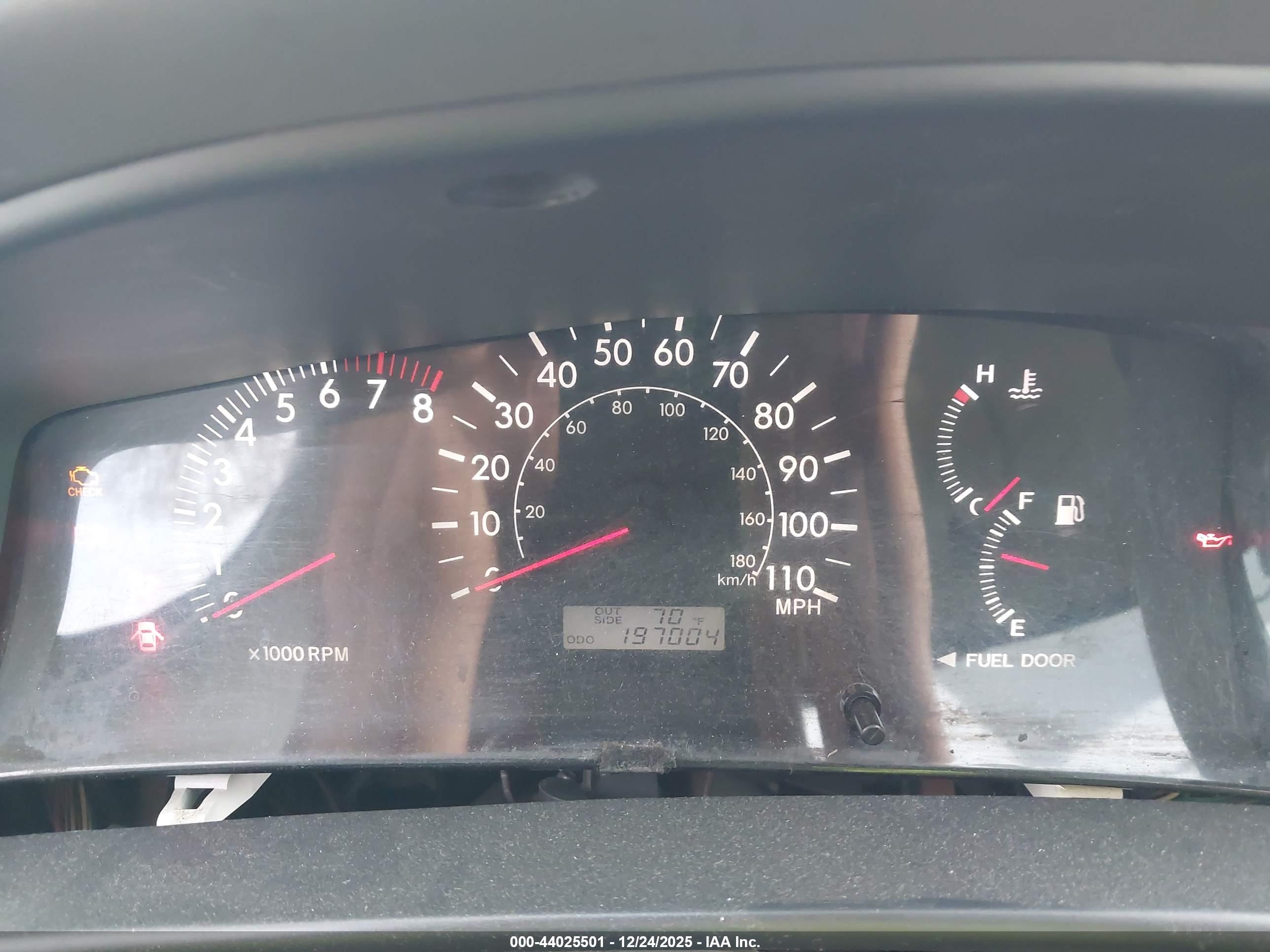 TOYOTA COROLLA image 7
