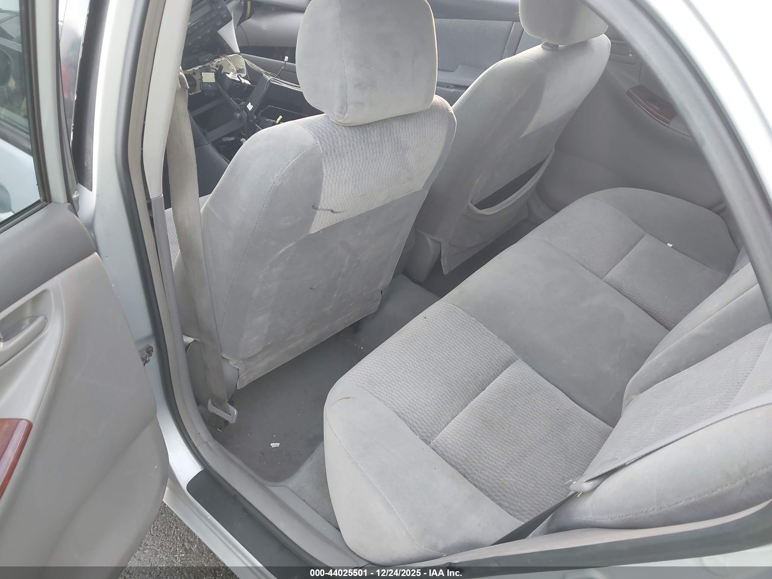TOYOTA COROLLA image 8
