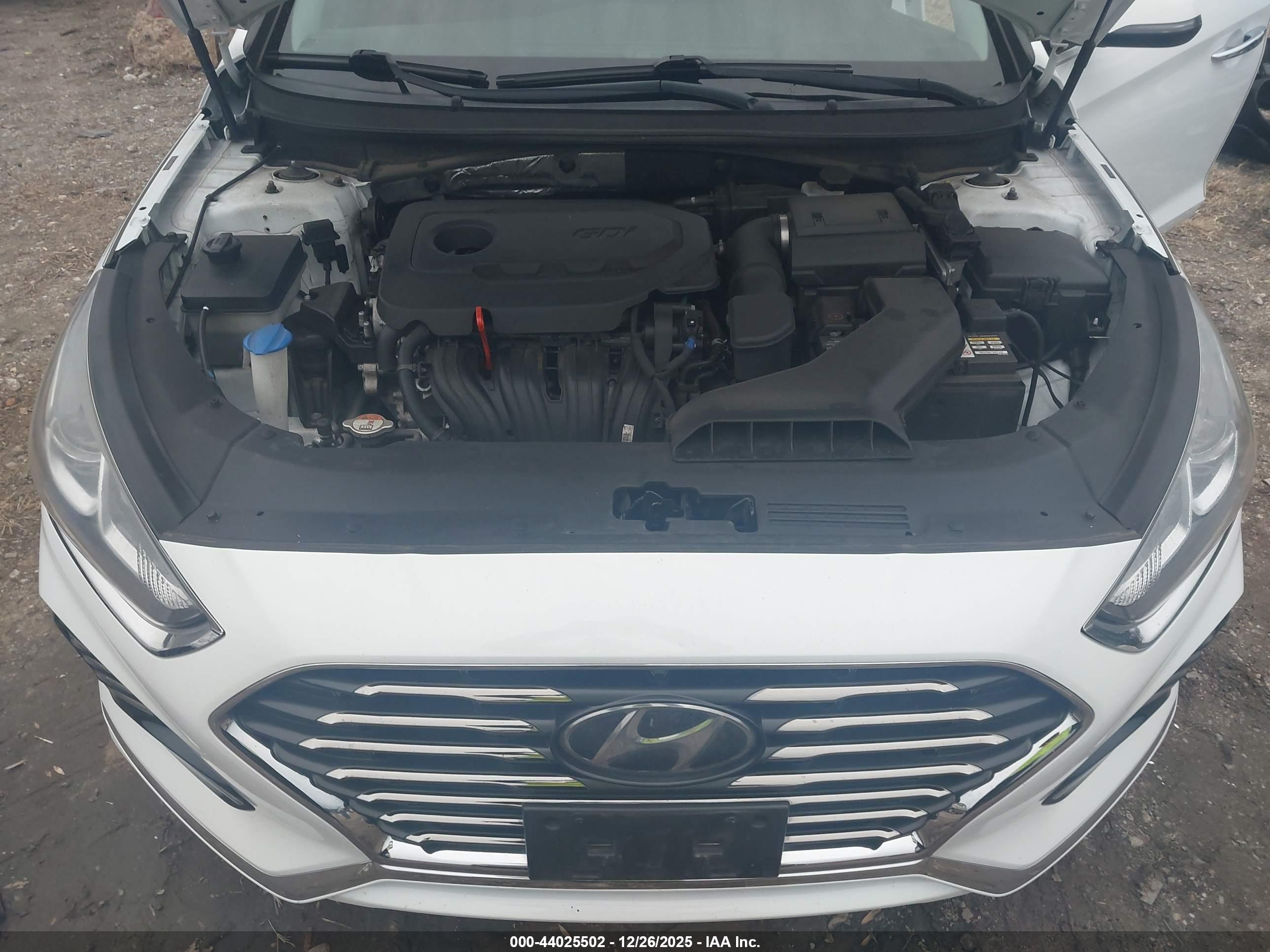 HYUNDAI SONATA image 10