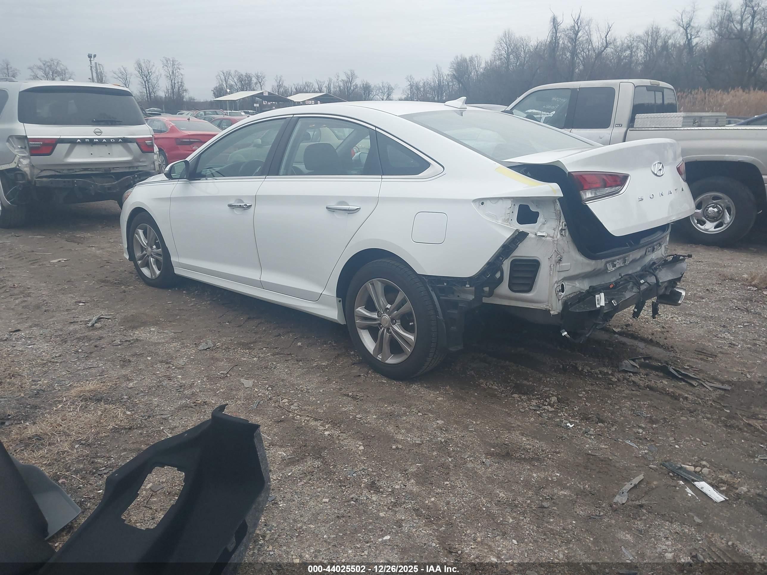 HYUNDAI SONATA image 3