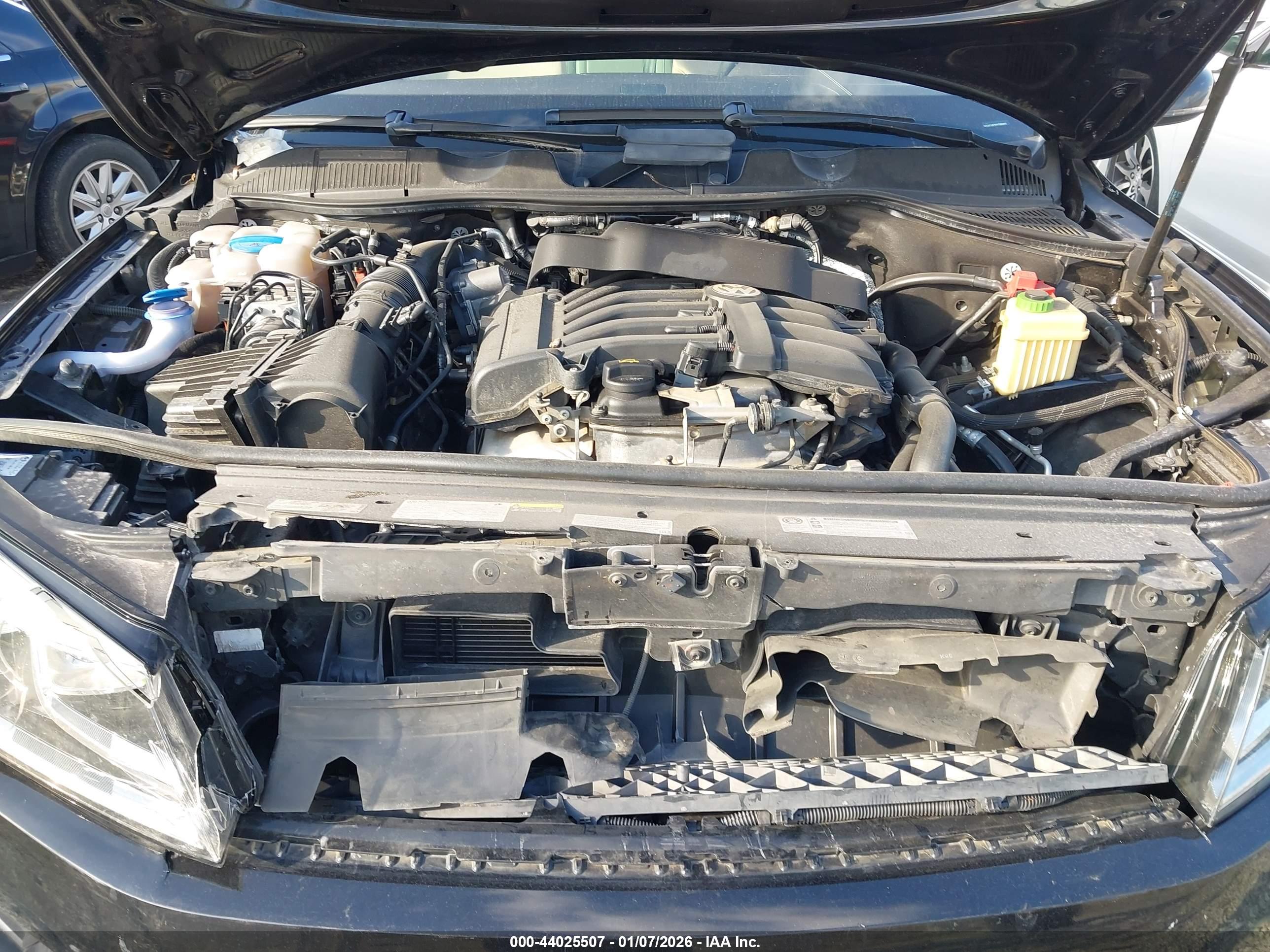 VOLKSWAGEN TOUAREG image 10