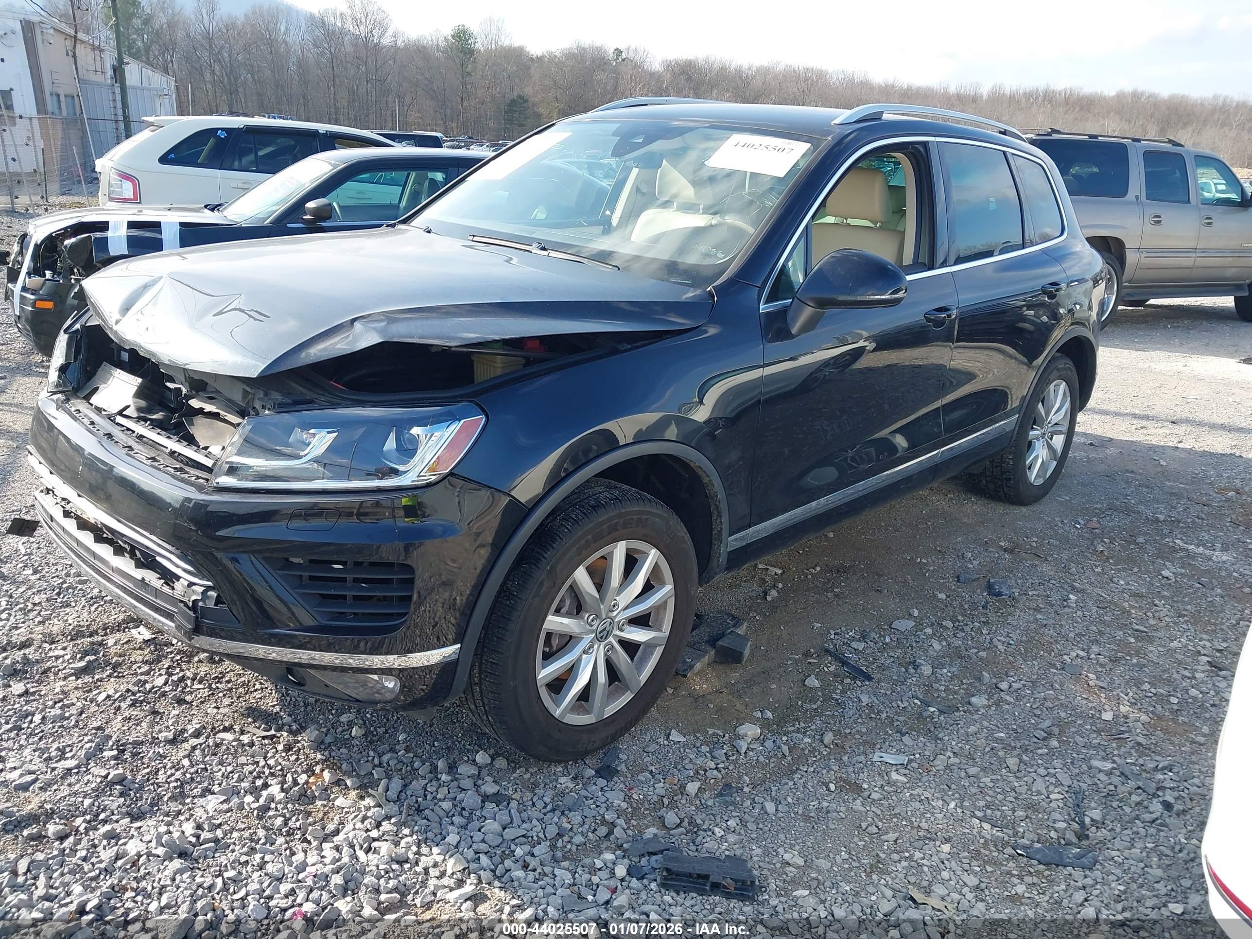 VOLKSWAGEN TOUAREG image 2