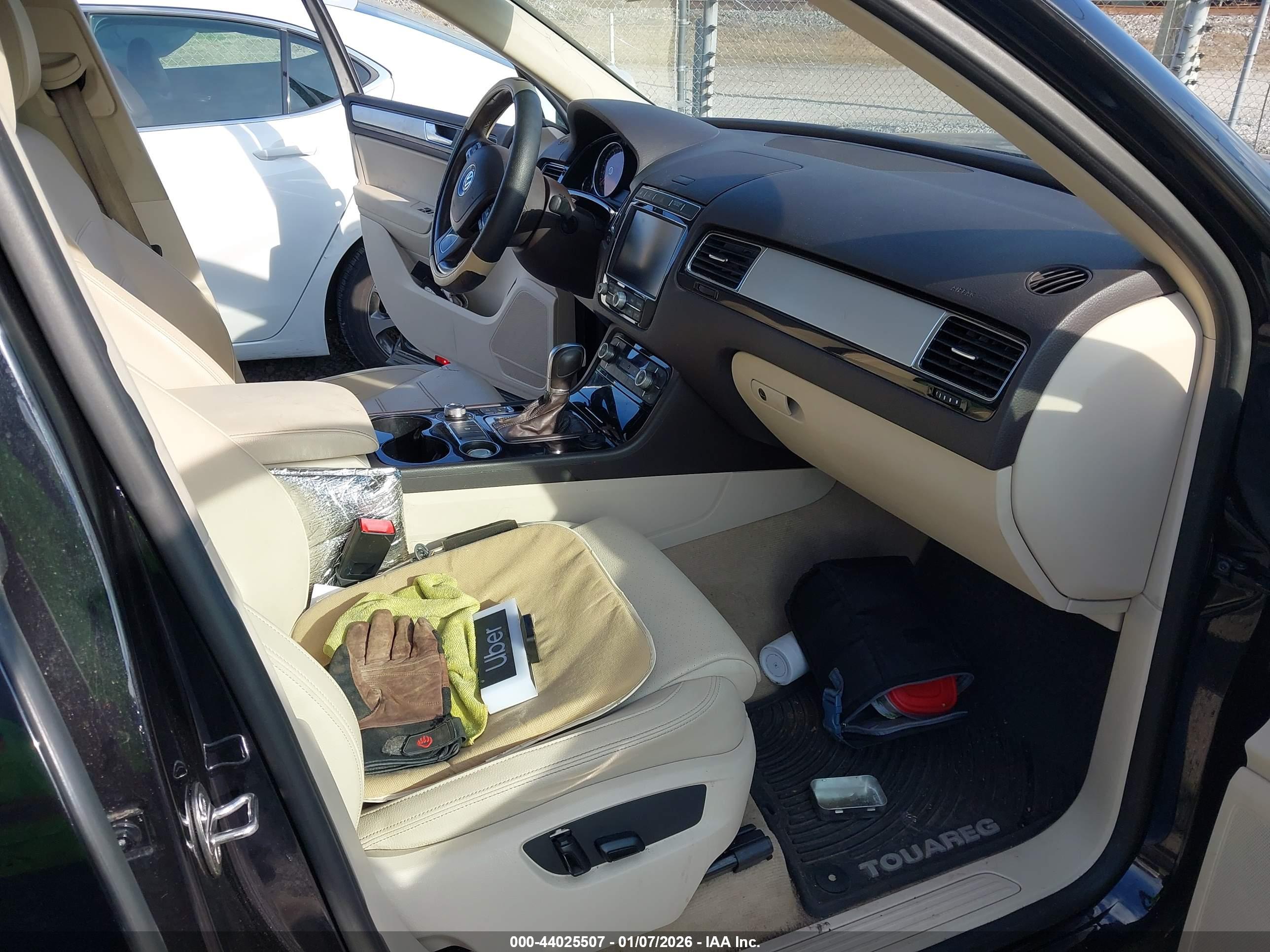 VOLKSWAGEN TOUAREG image 5