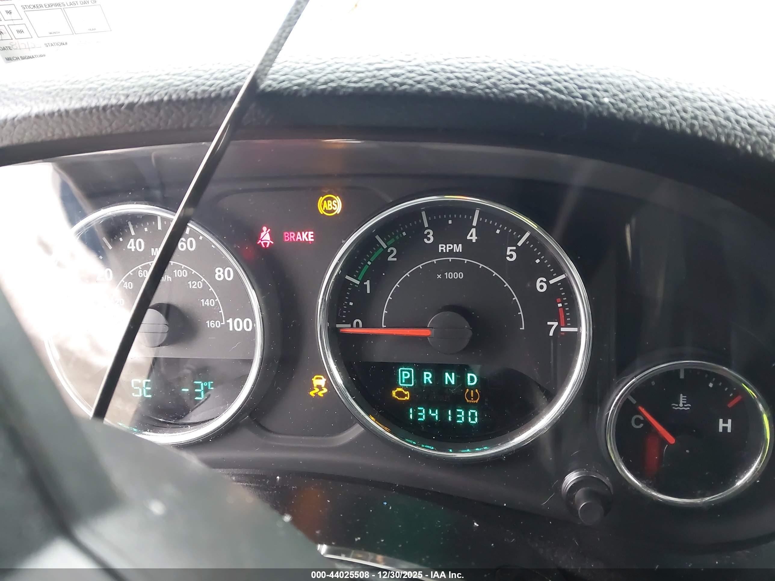 JEEP WRANGLER image 7