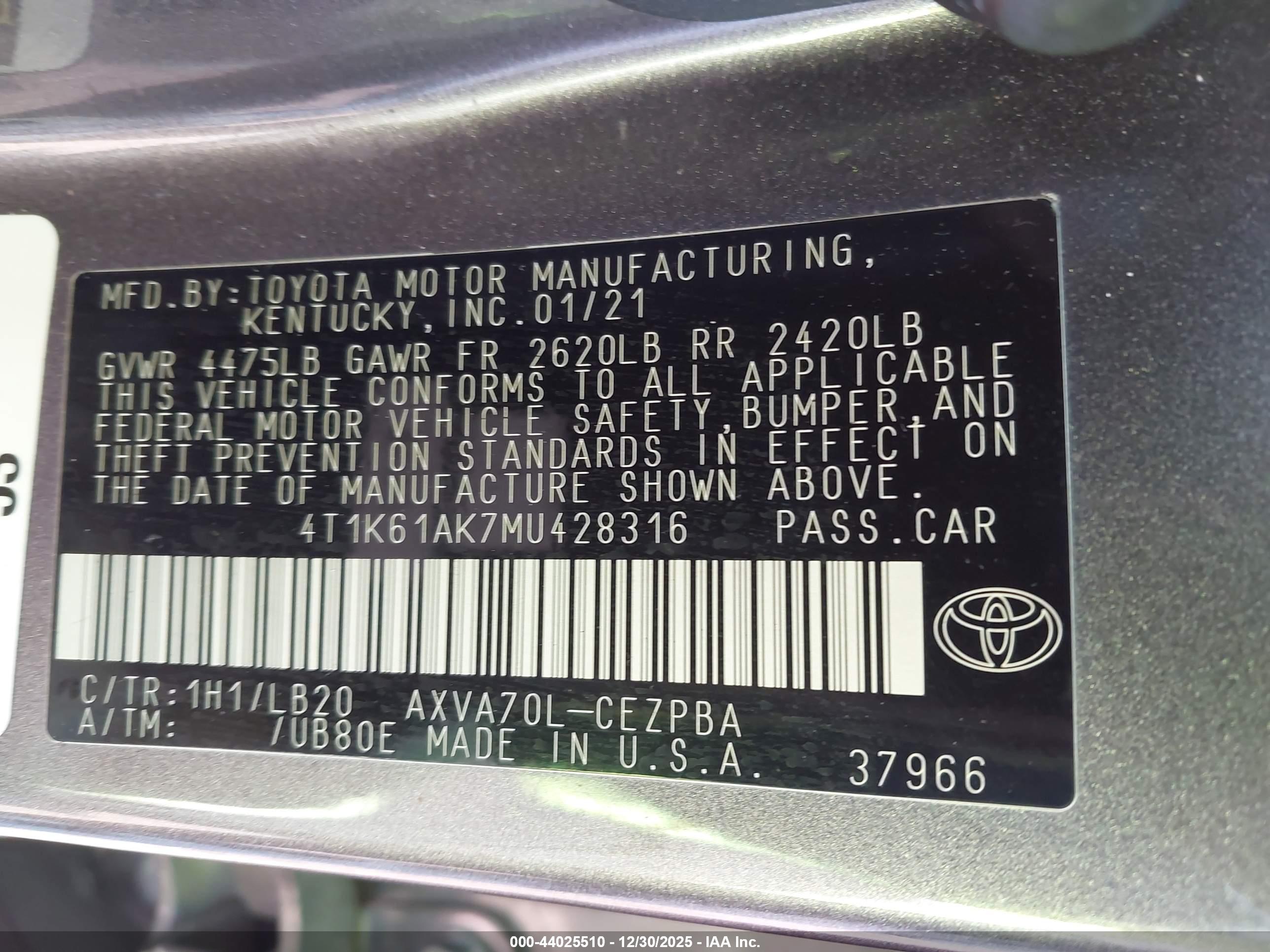 TOYOTA CAMRY image 9