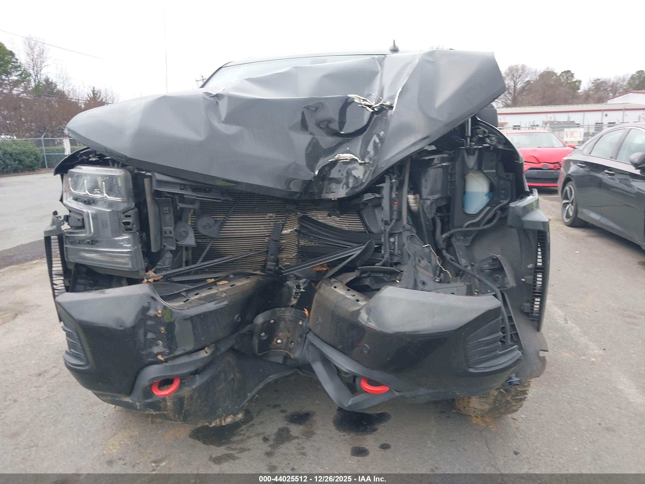 CHEVROLET SILVERADO image 6