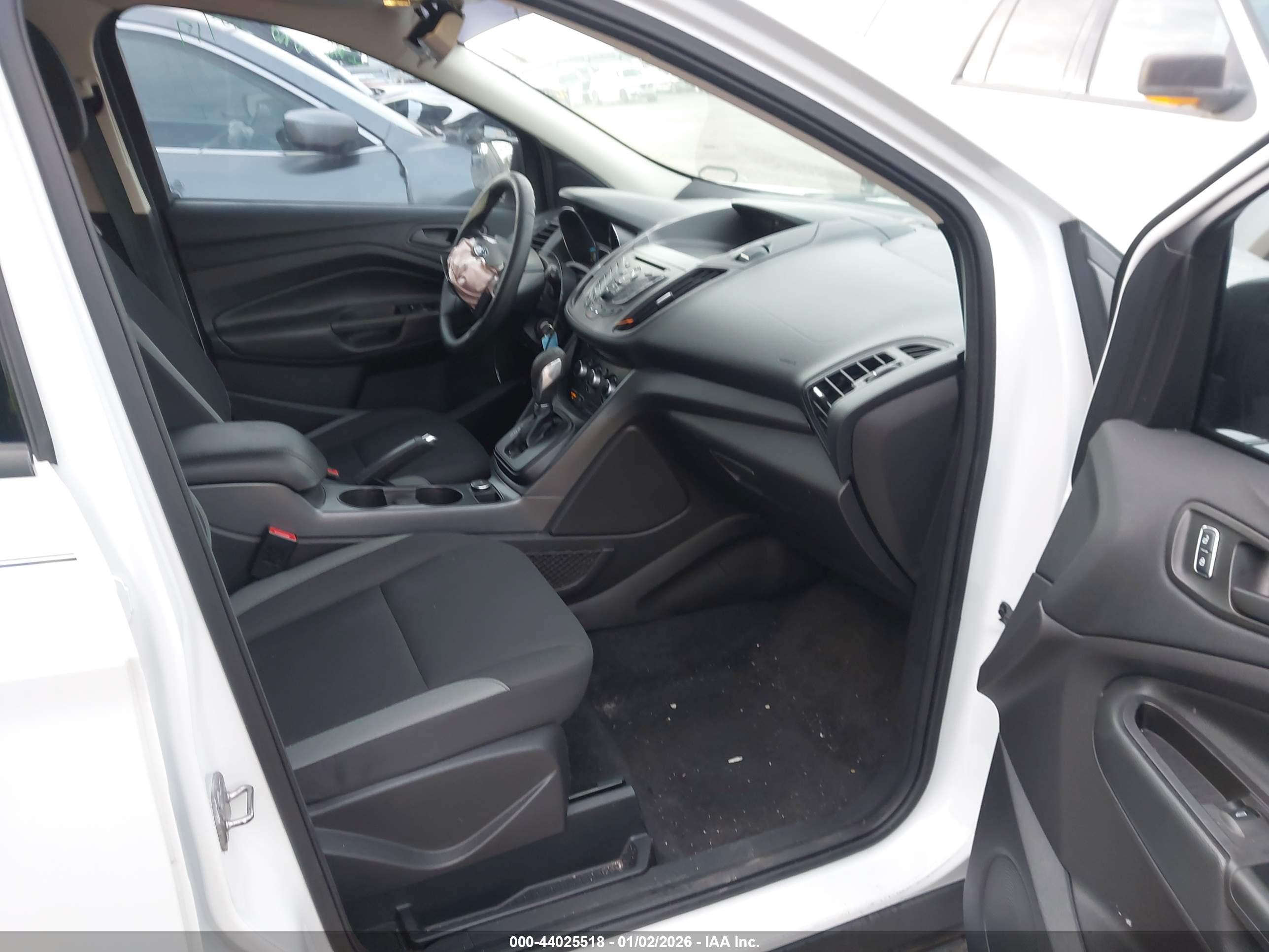 FORD ESCAPE image 5