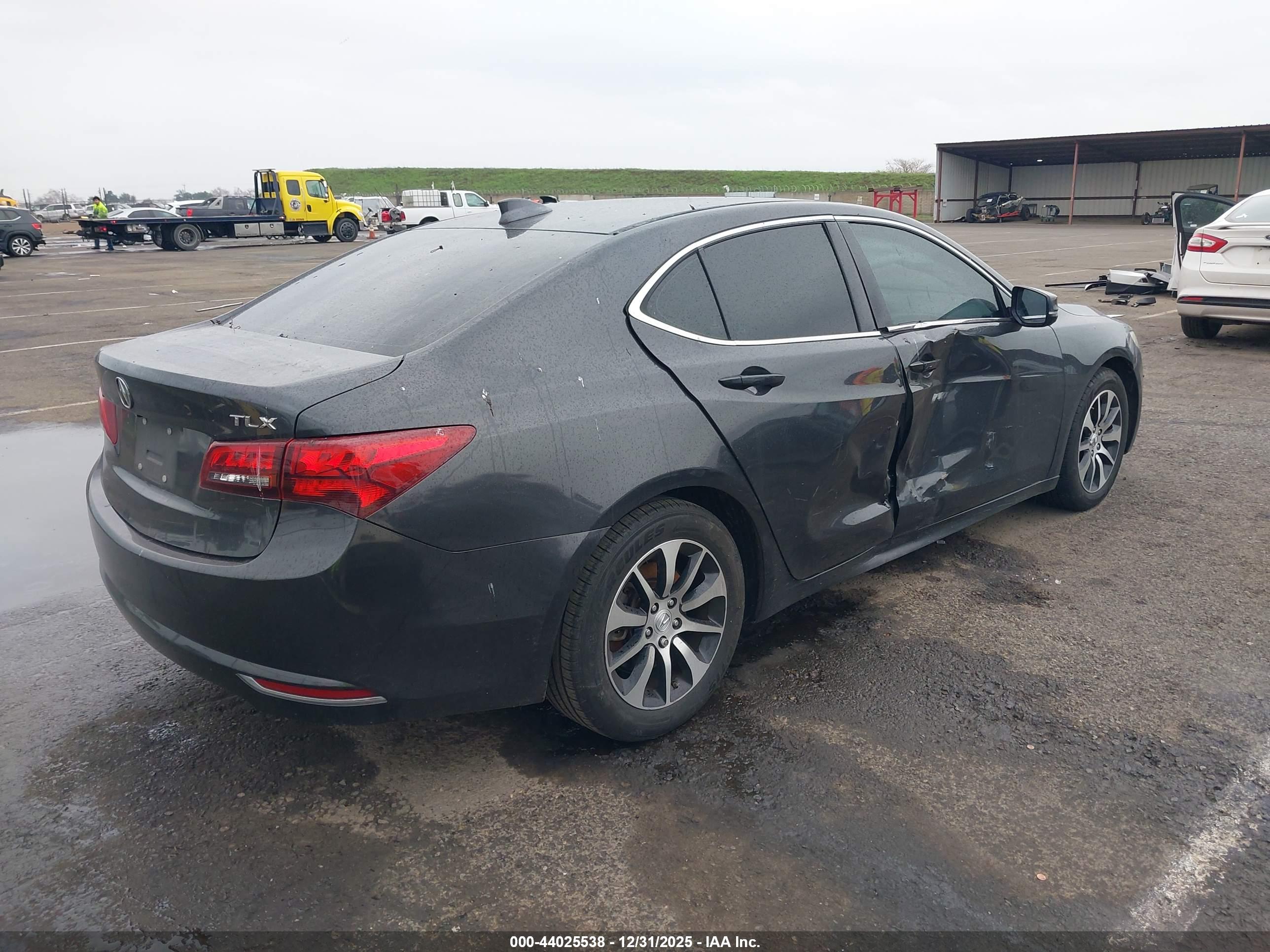 ACURA TLX image 4