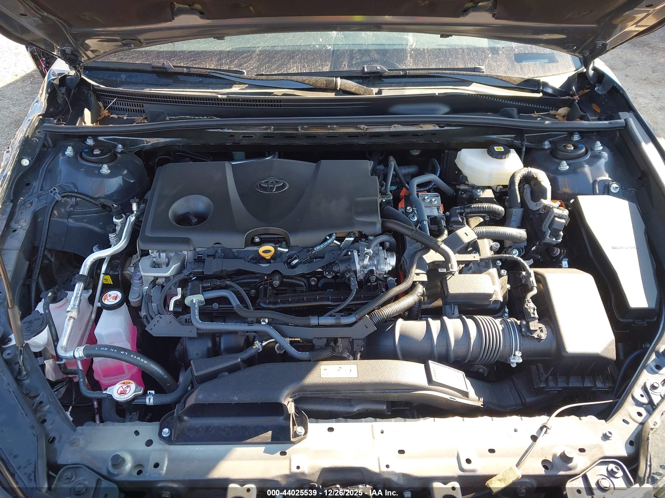 TOYOTA CAMRY image 10