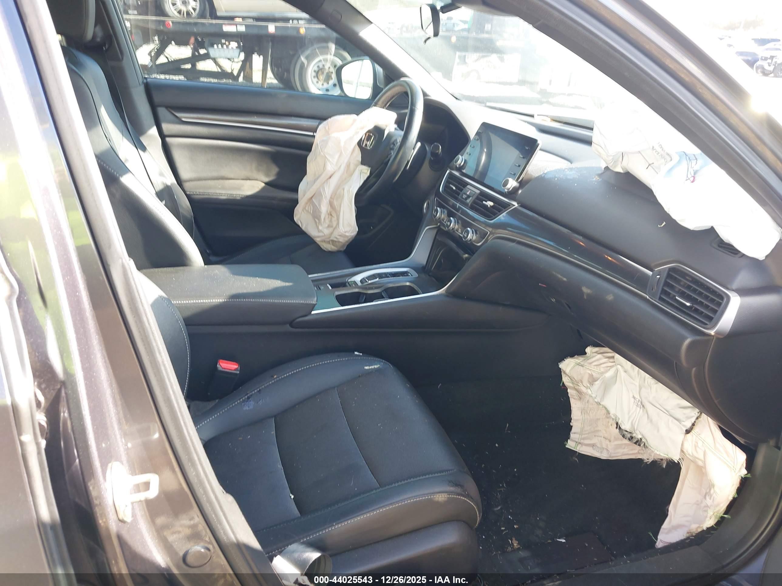 HONDA ACCORD image 5
