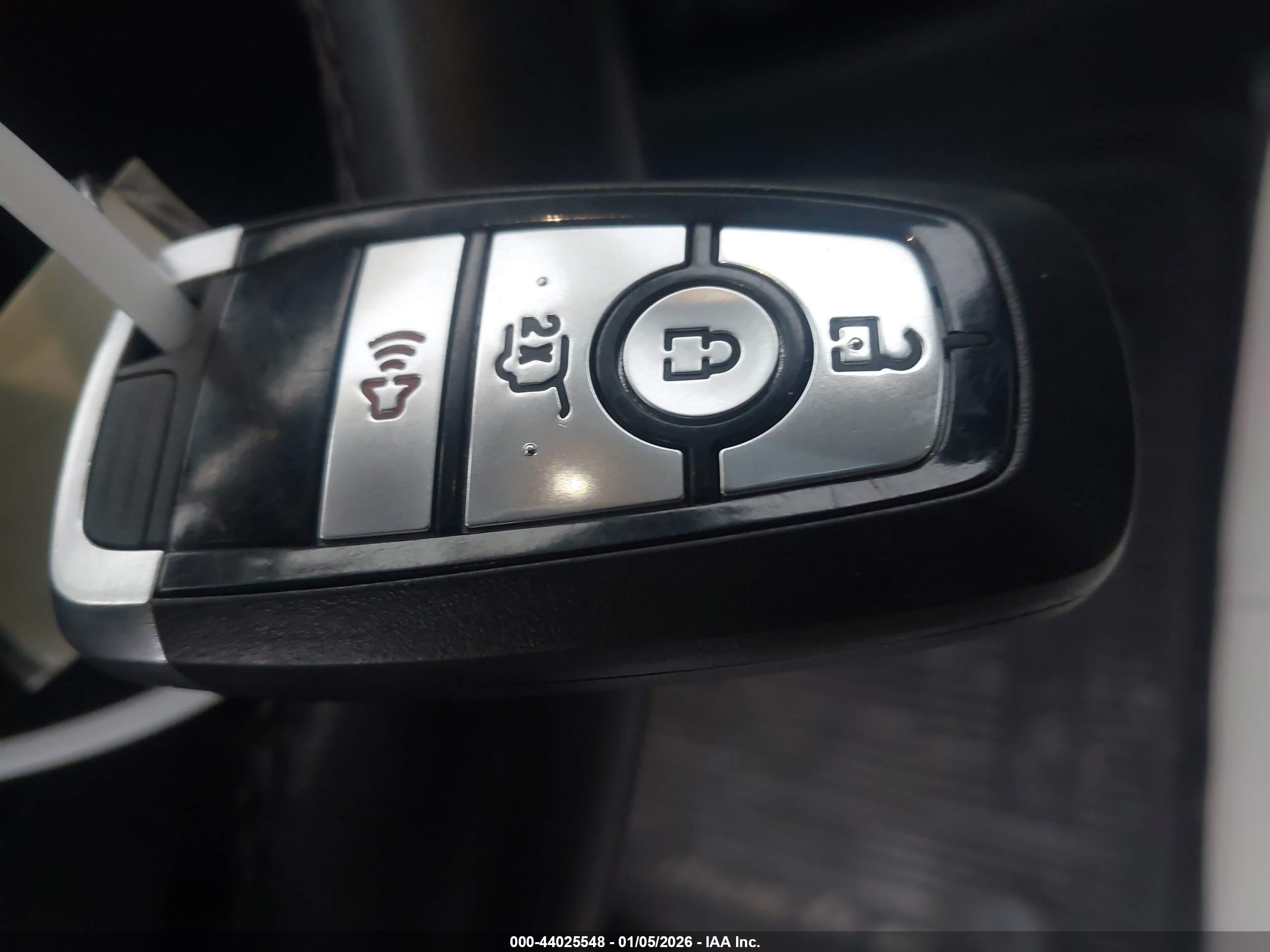 FORD MUSTANG image 11