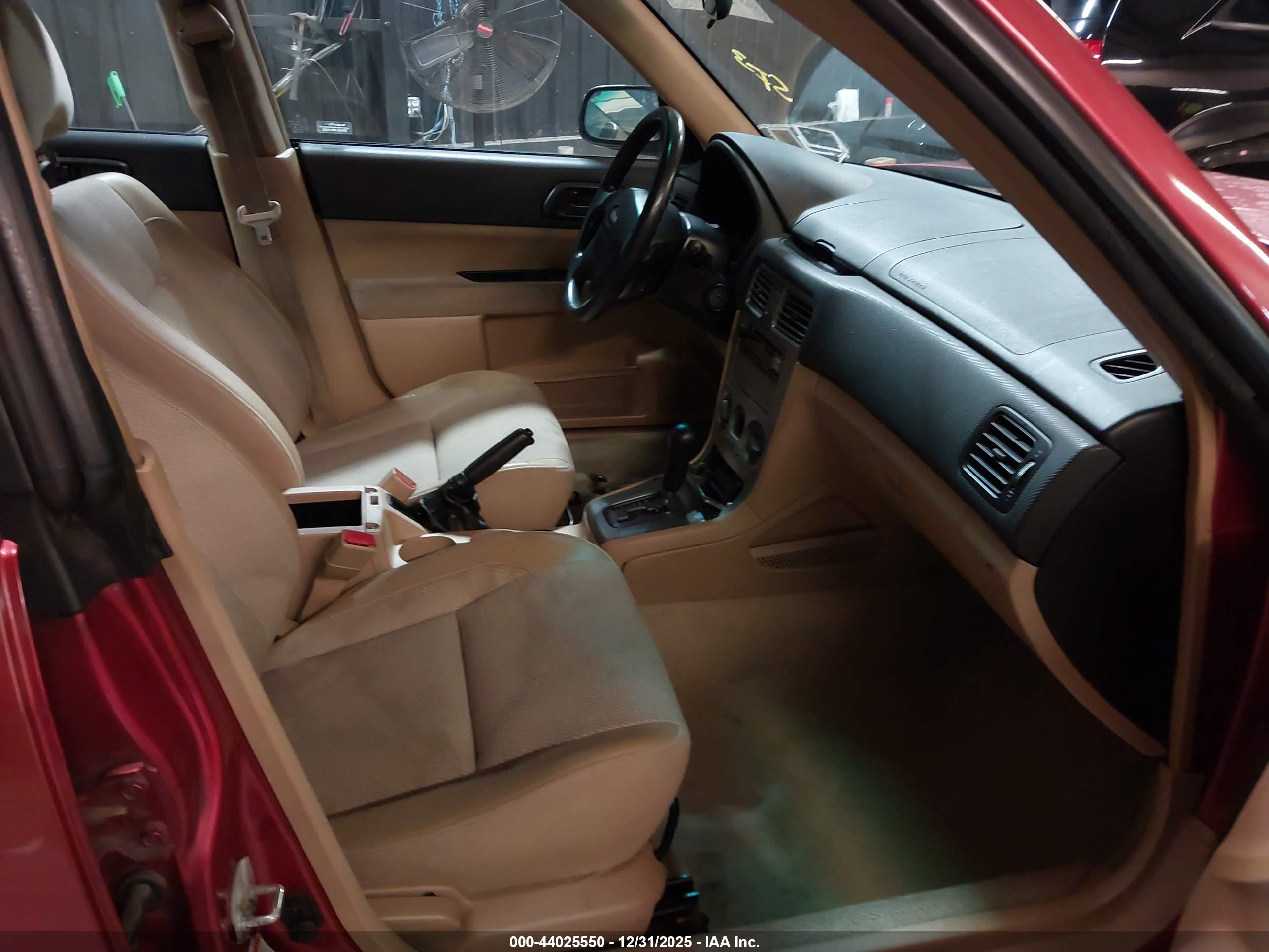 SUBARU FORESTER image 5