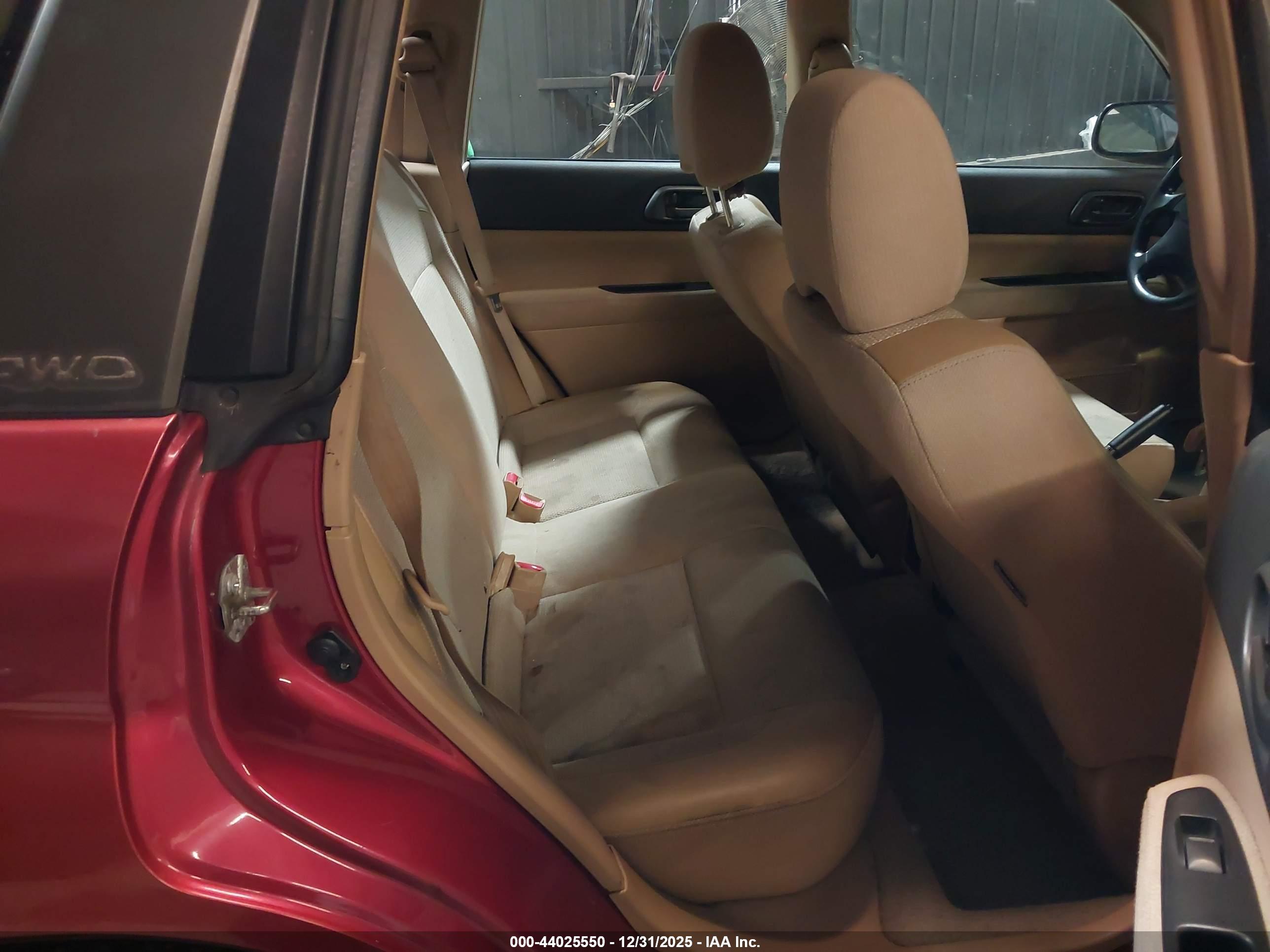 SUBARU FORESTER image 8