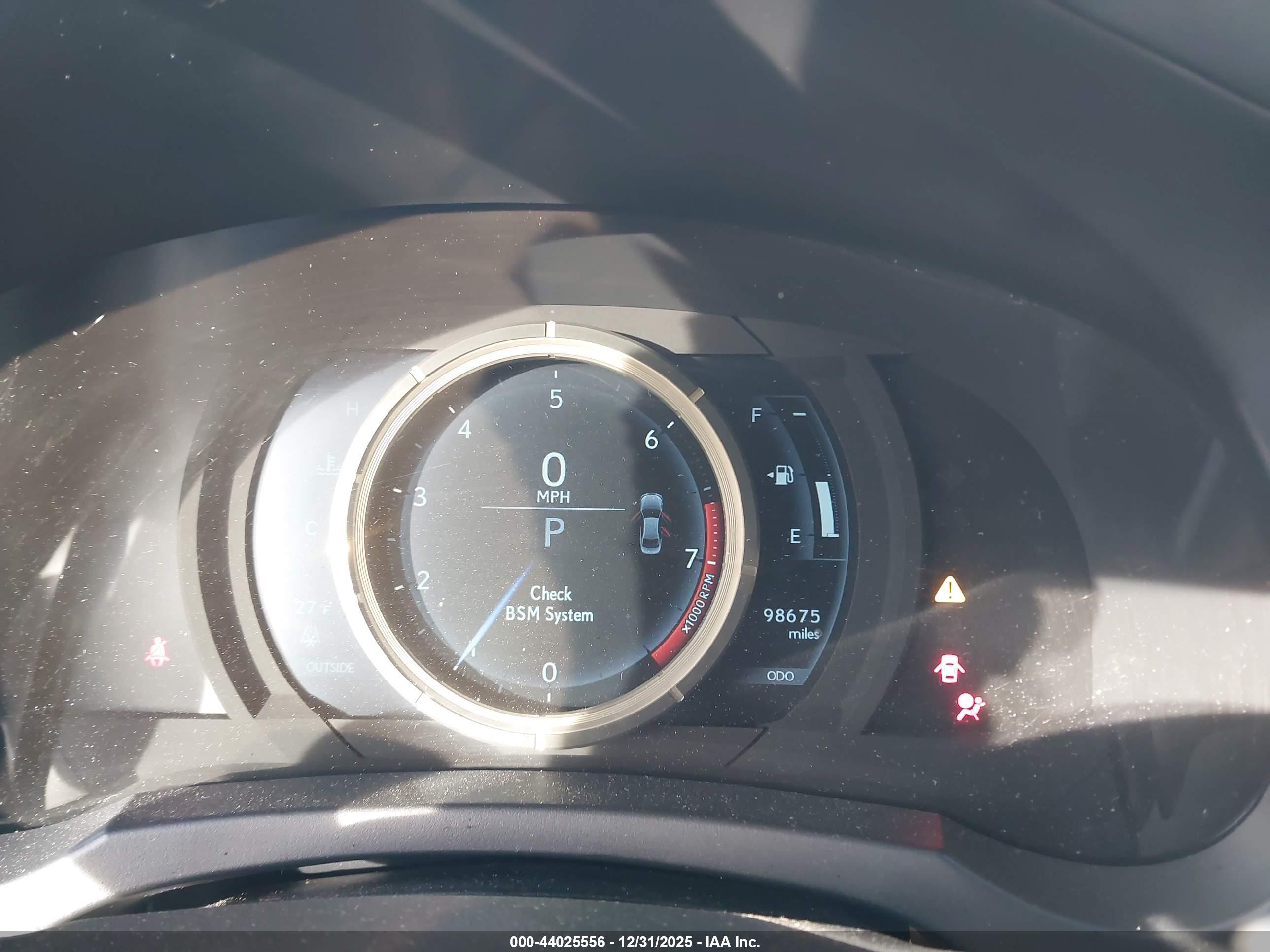 LEXUS IS image 7