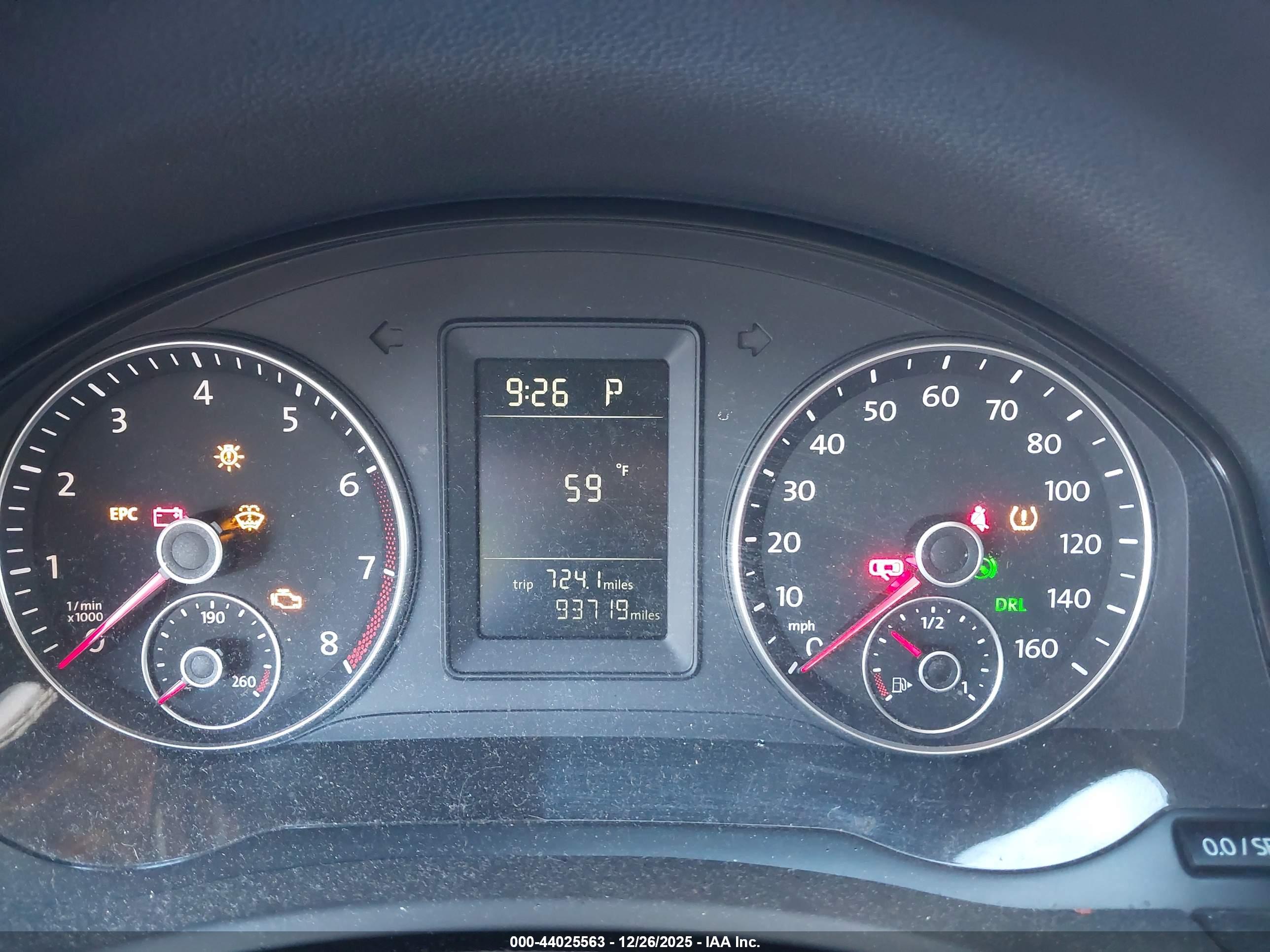 VOLKSWAGEN JETTA image 7