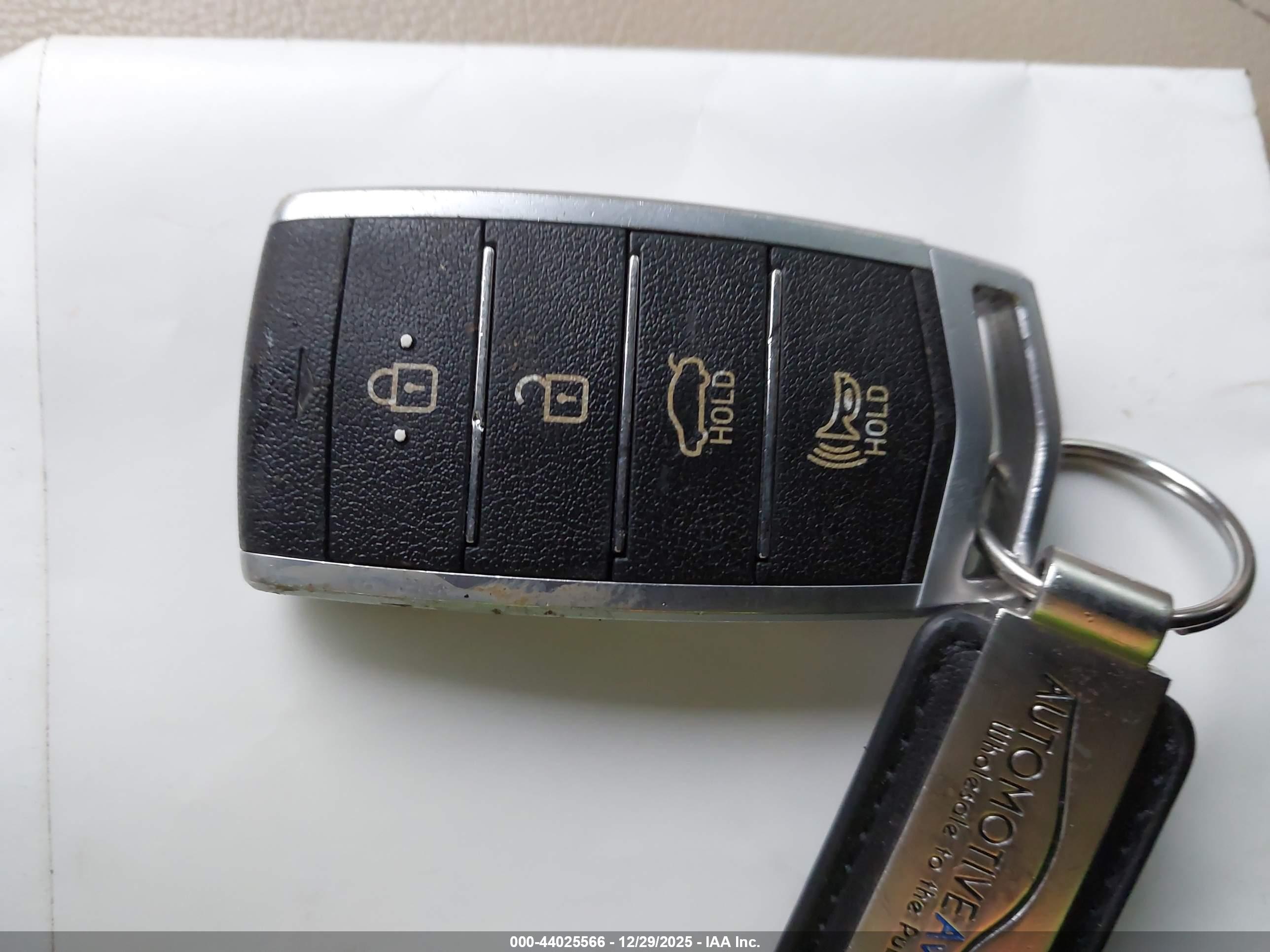 GENESIS G80 image 11