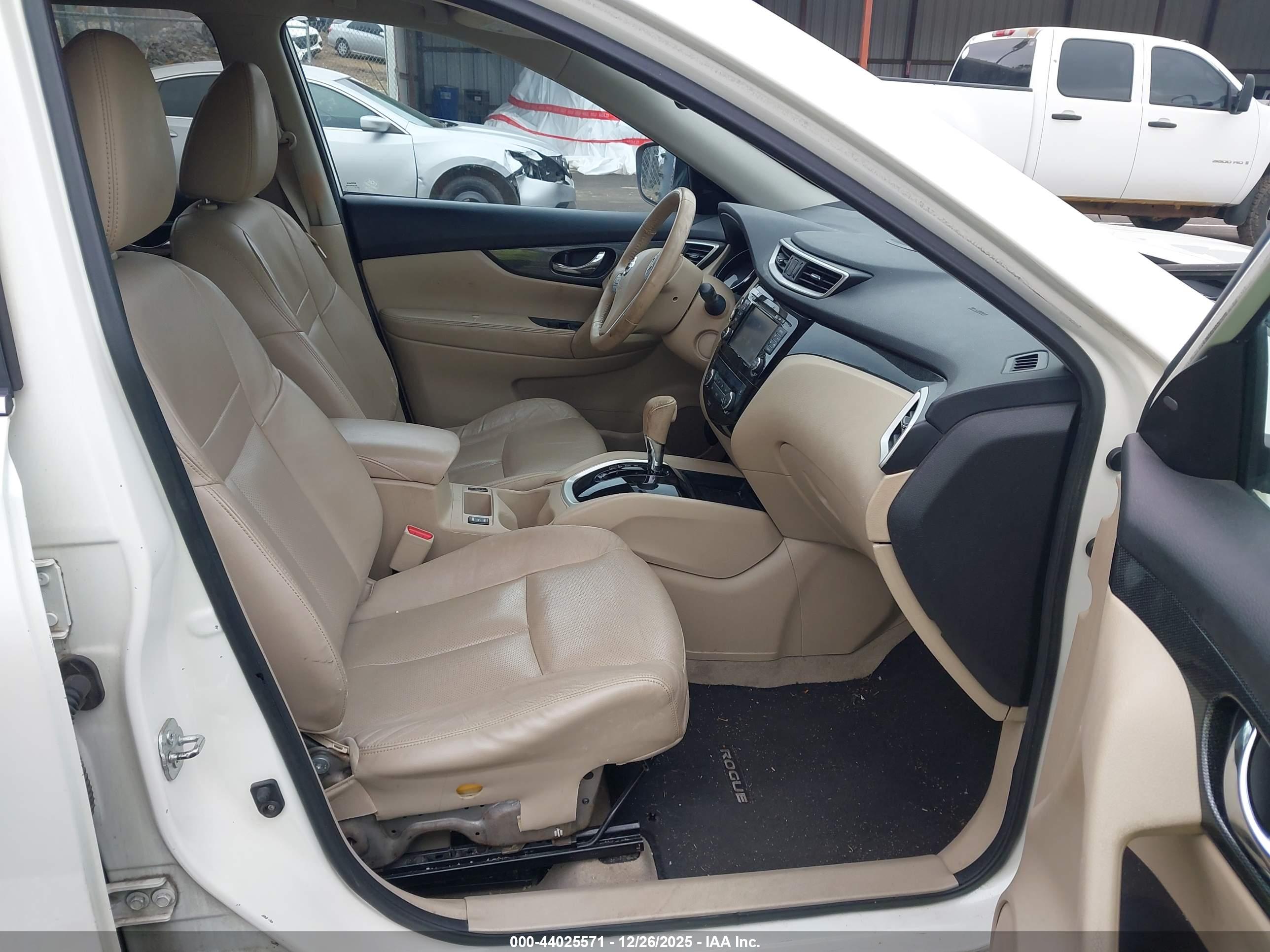 NISSAN ROGUE image 5