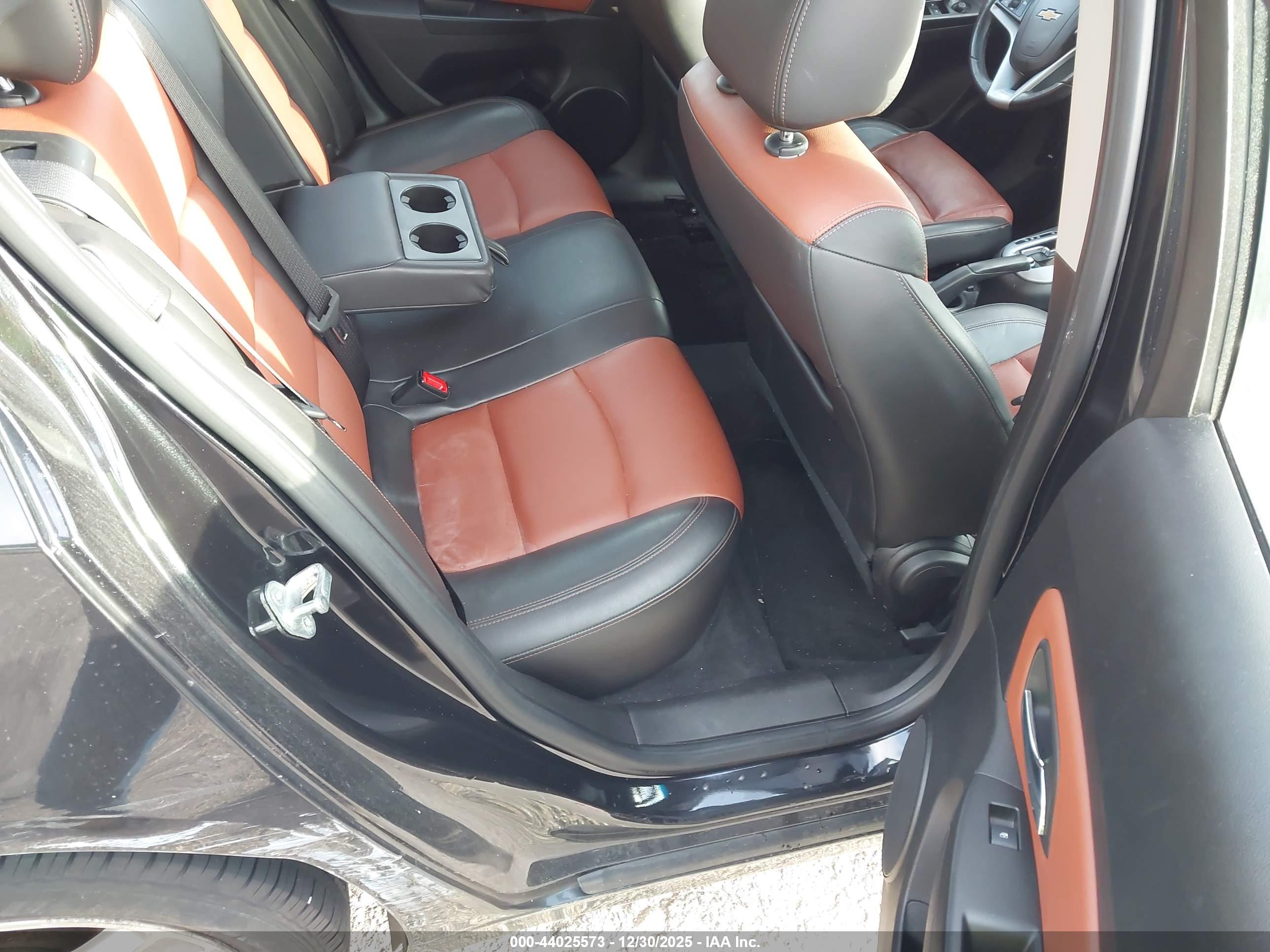 CHEVROLET CRUZE image 8