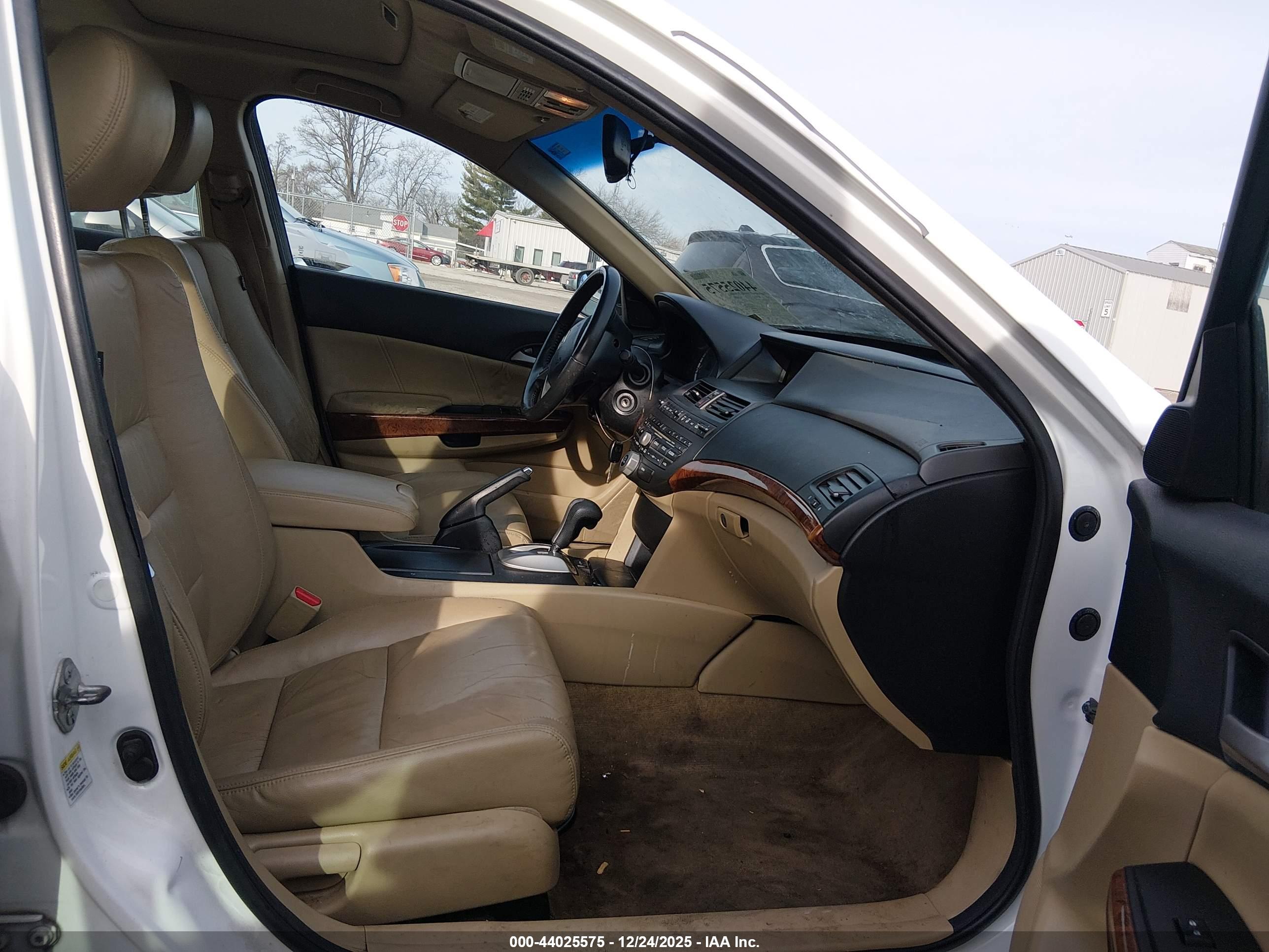 HONDA ACCORD image 5