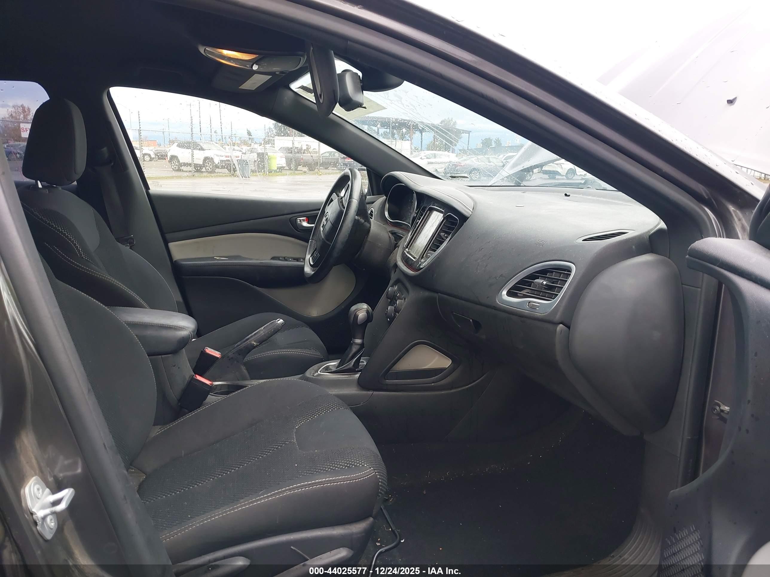 DODGE DART image 5
