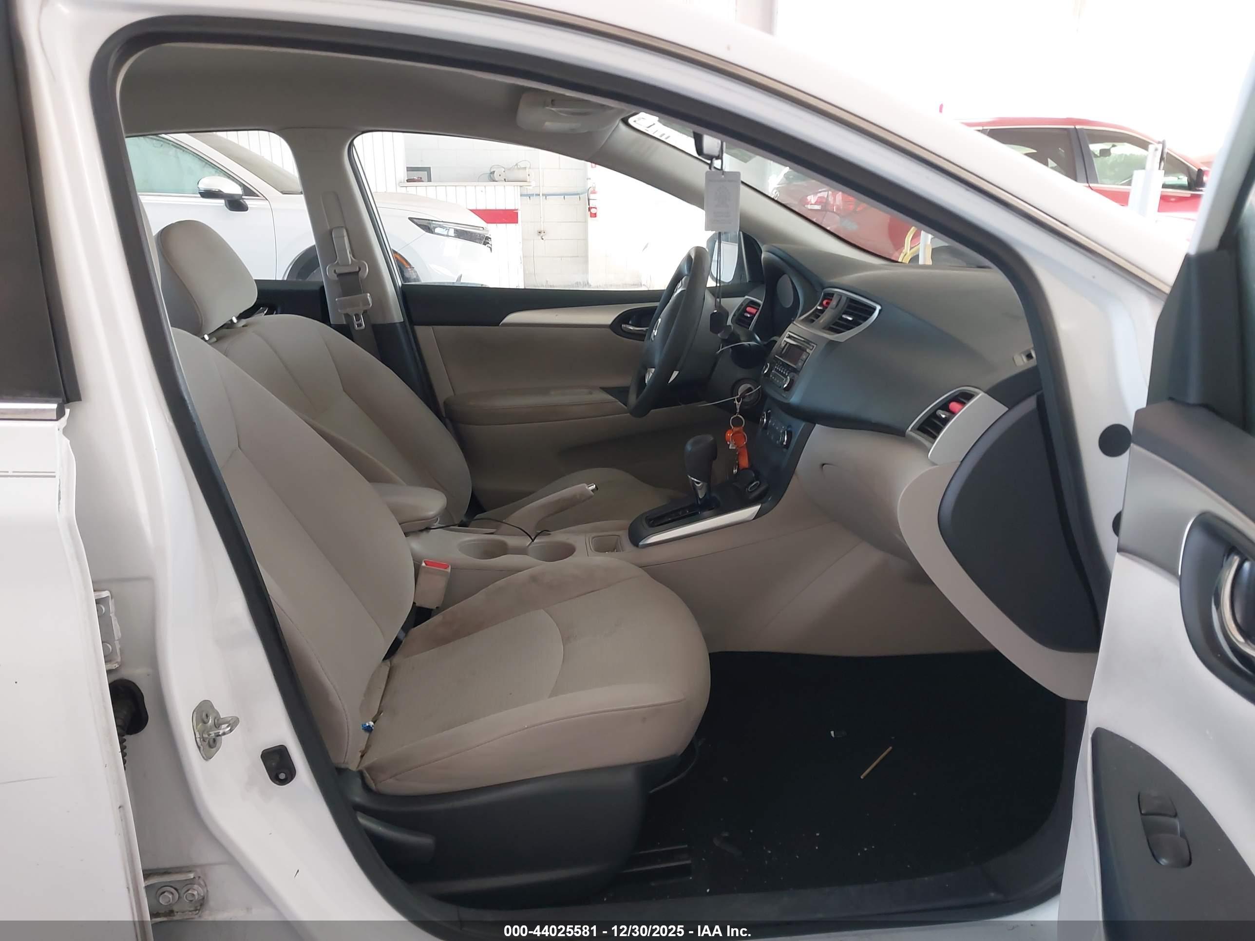 NISSAN SENTRA image 5