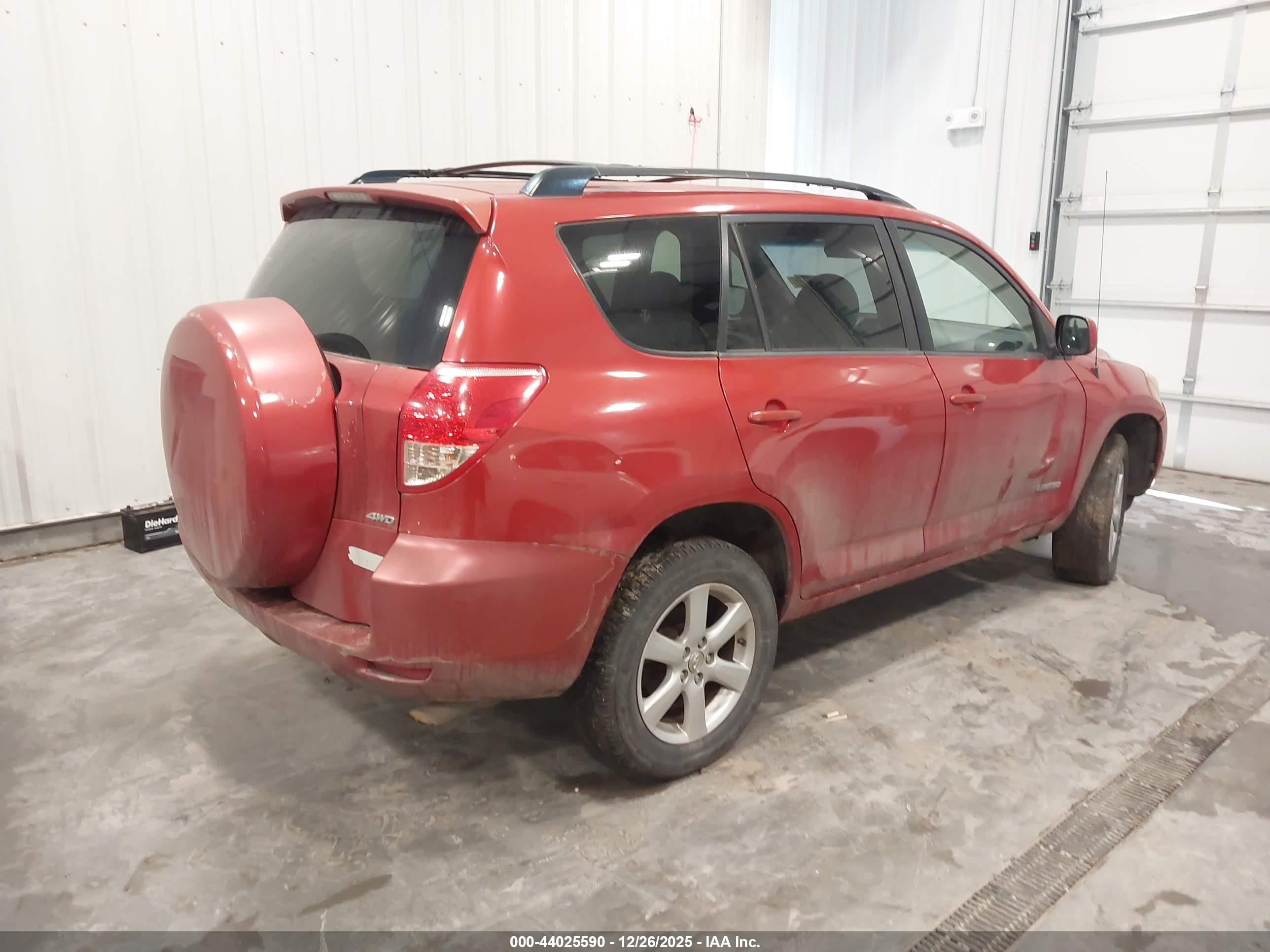 TOYOTA RAV4 image 4