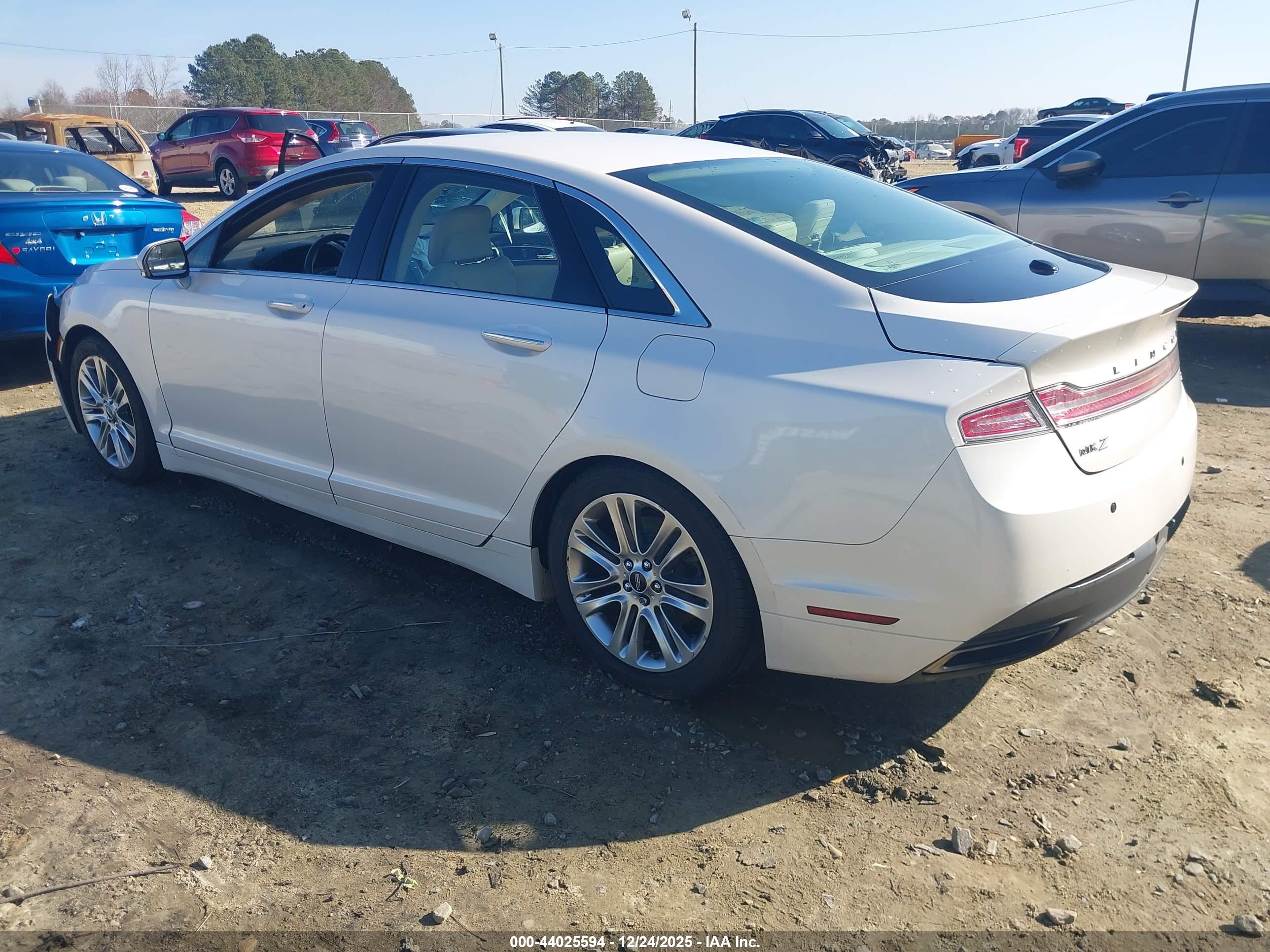 LINCOLN MKZ image 3