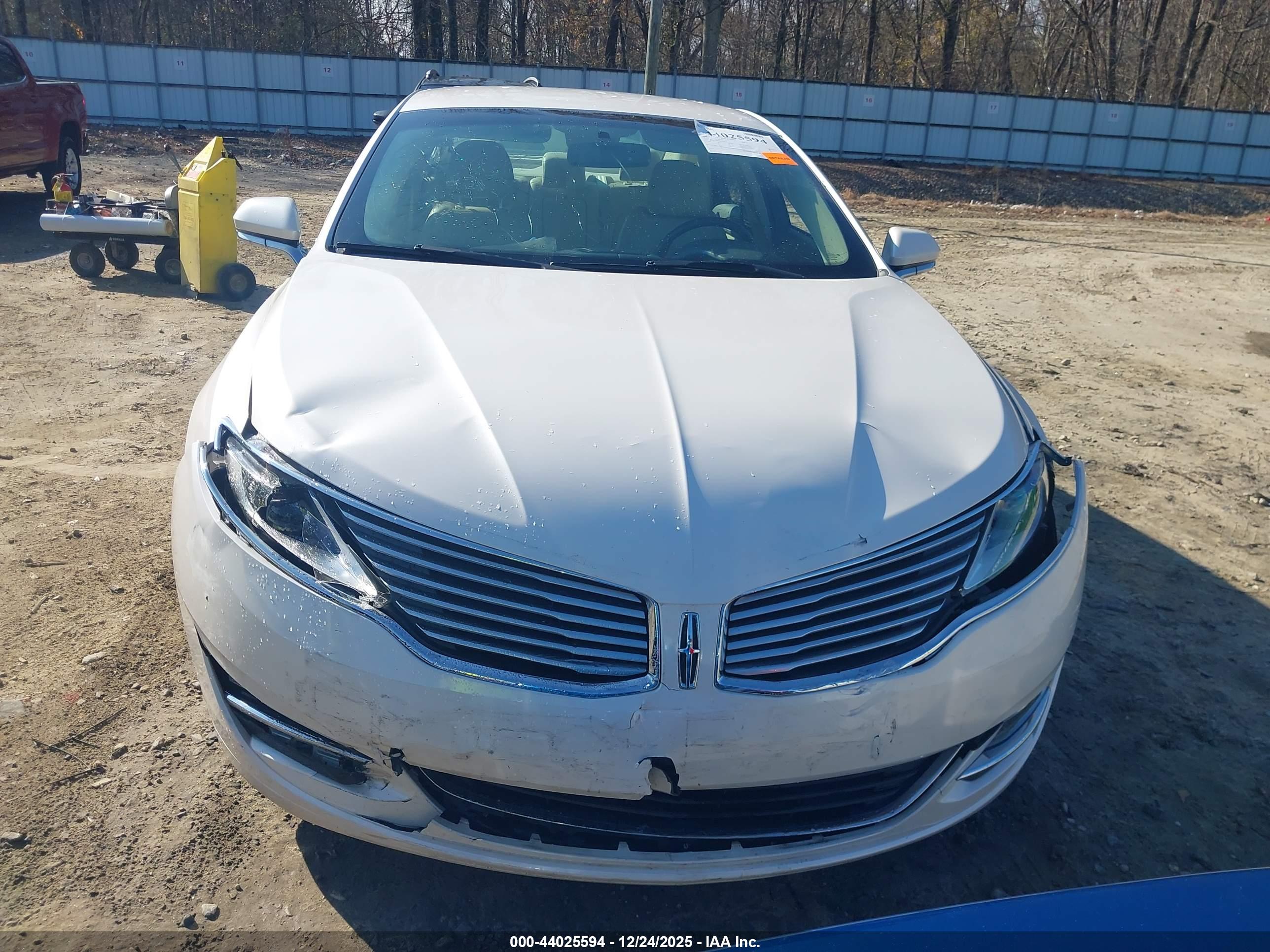 LINCOLN MKZ image 6