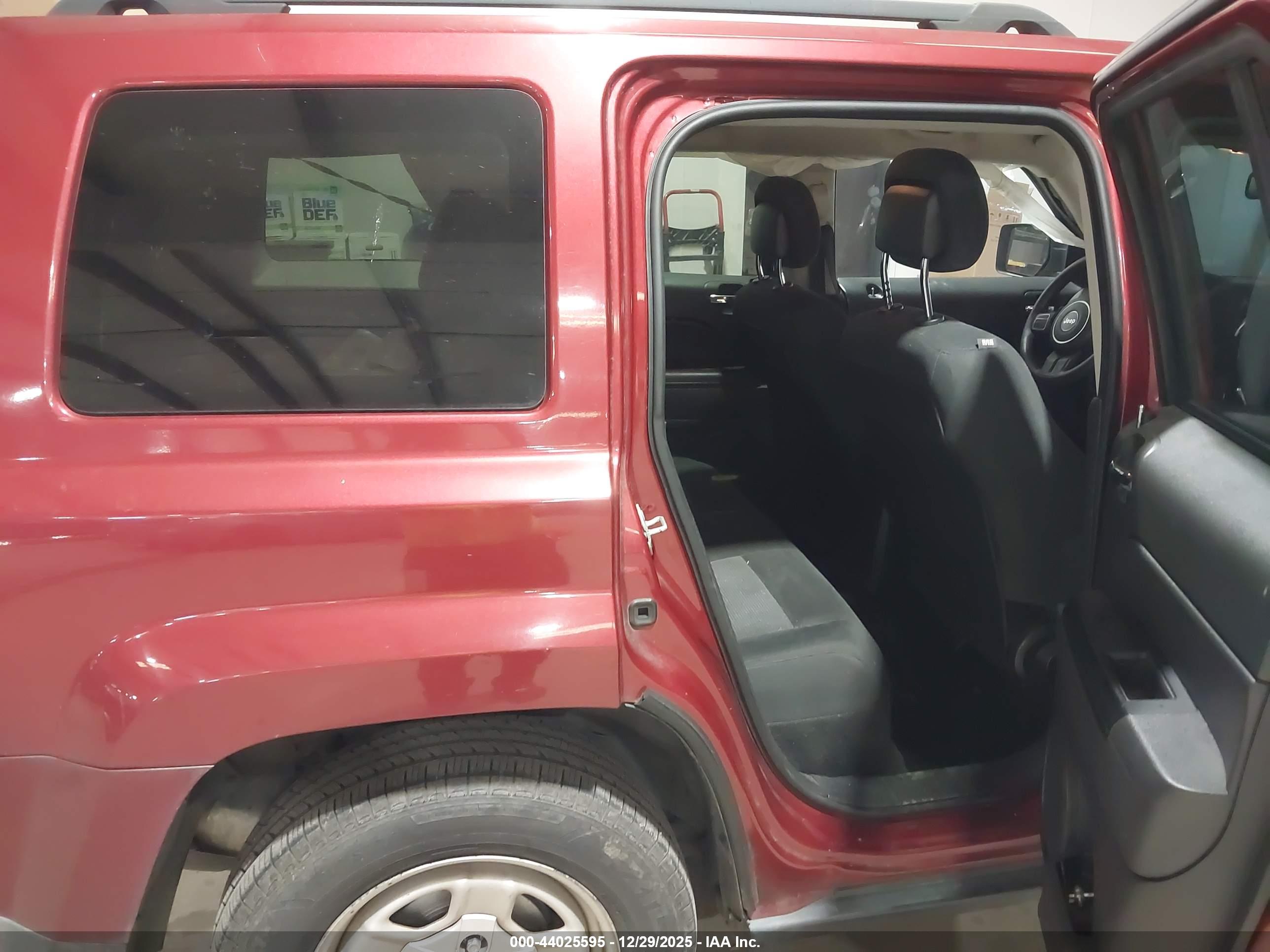 JEEP PATRIOT image 8