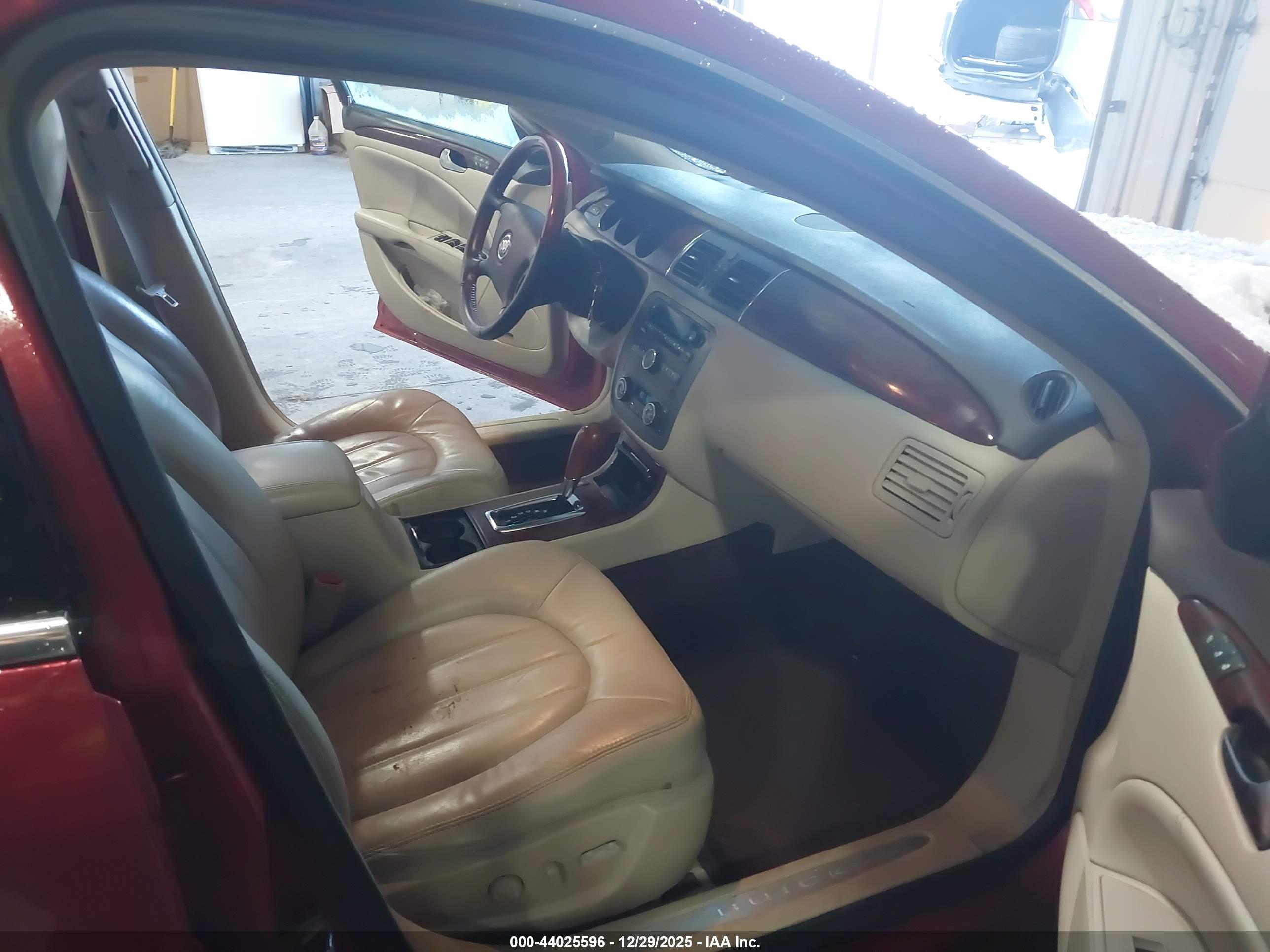 BUICK LUCERNE image 5