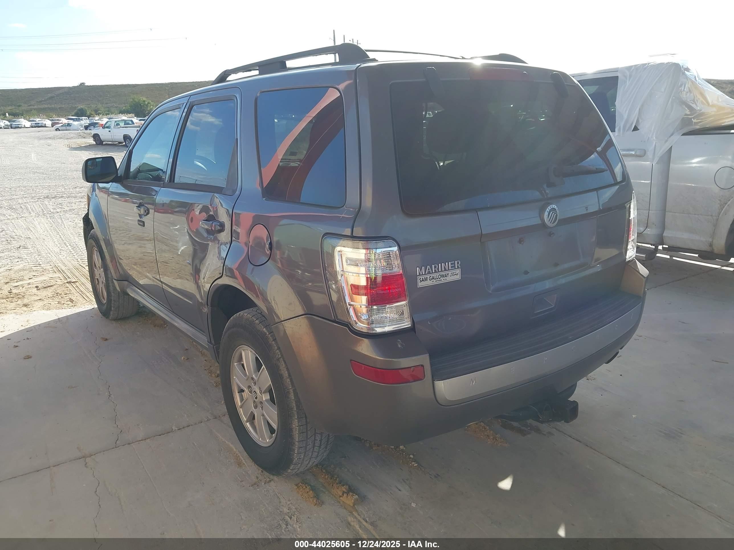 MERCURY MARINER image 3