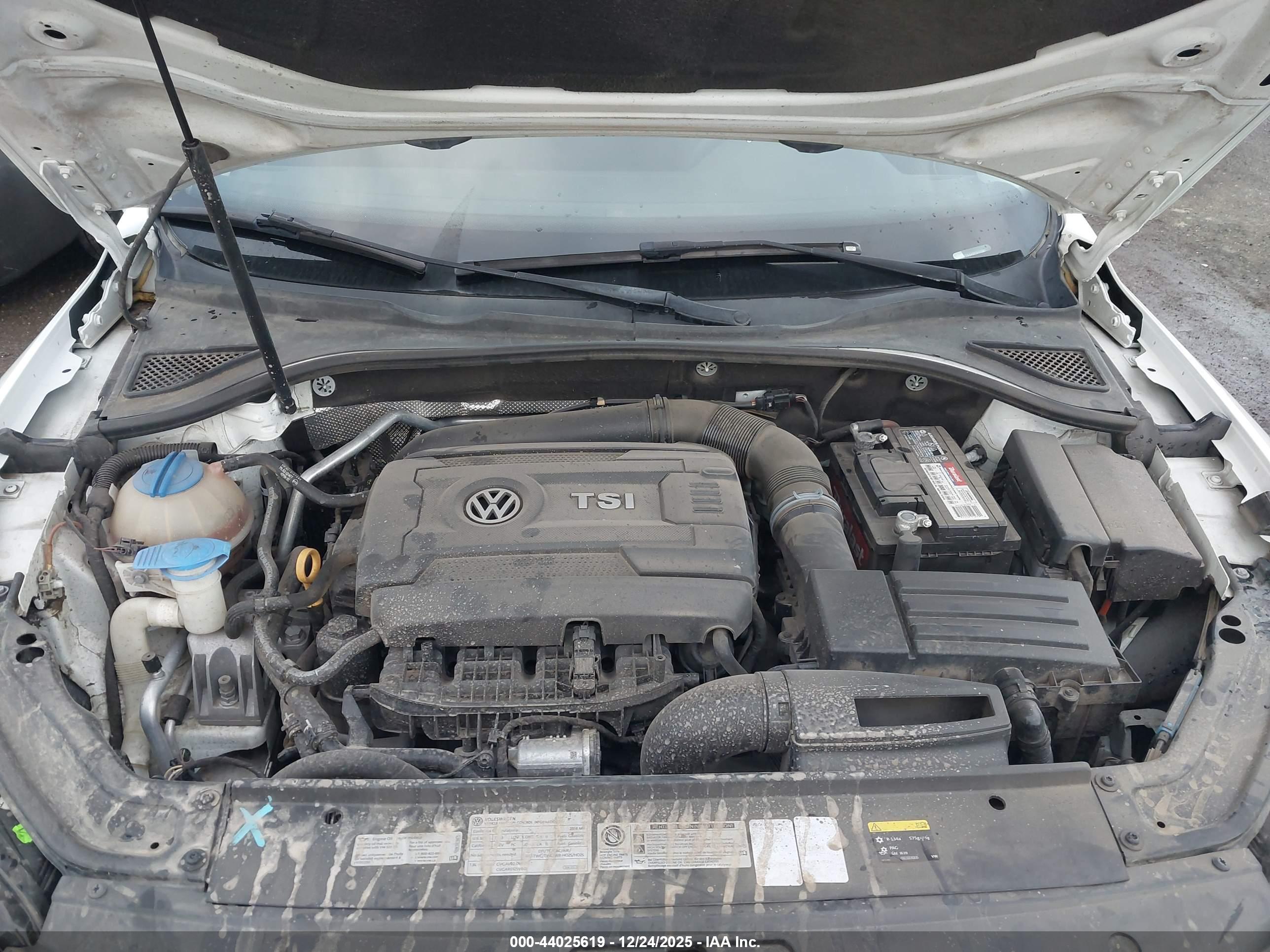 VOLKSWAGEN PASSAT image 10
