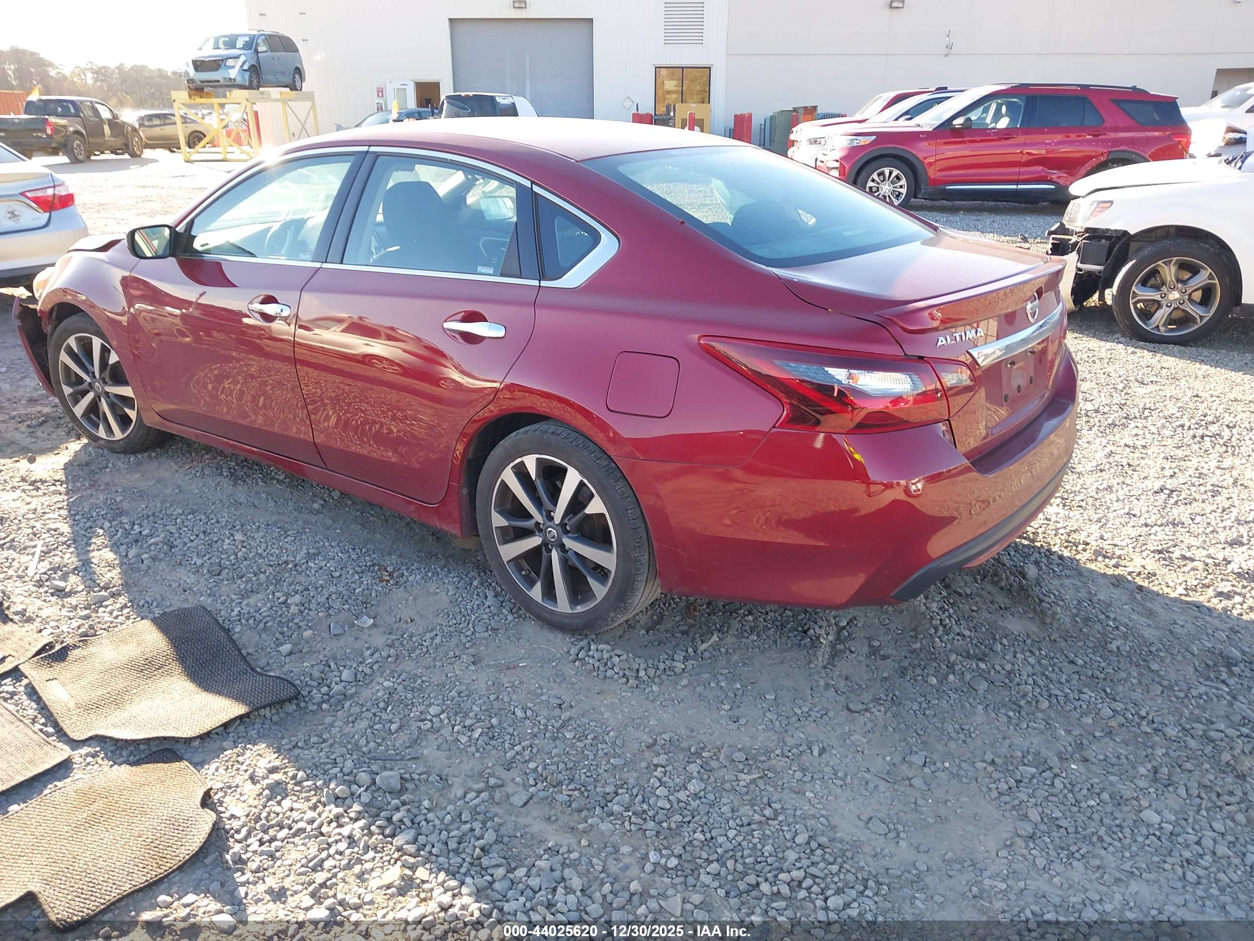 NISSAN ALTIMA image 3